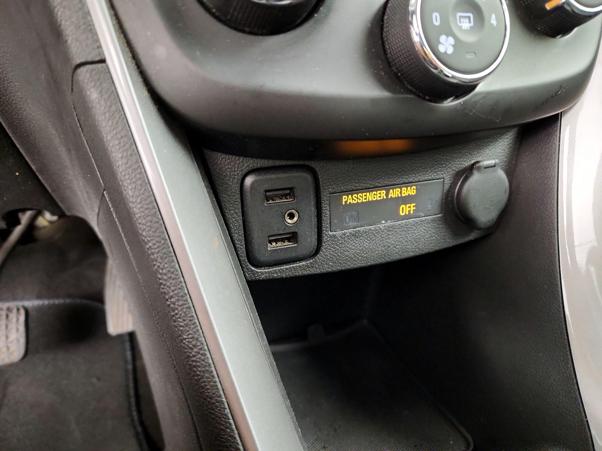 Thumbnail: 2019 Chevrolet Trax - 18
