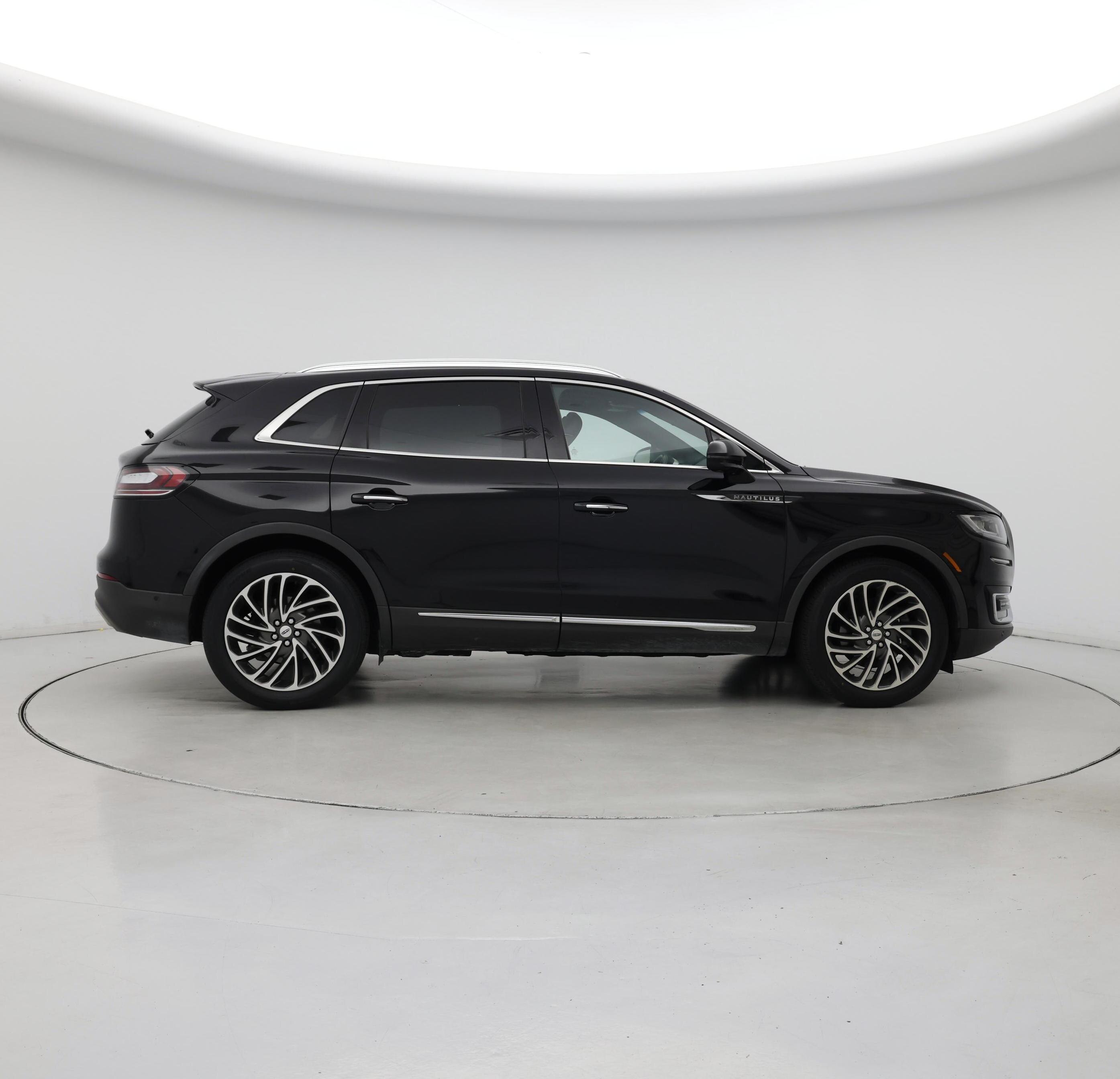 Thumbnail: 2020 Lincoln Nautilus - 7