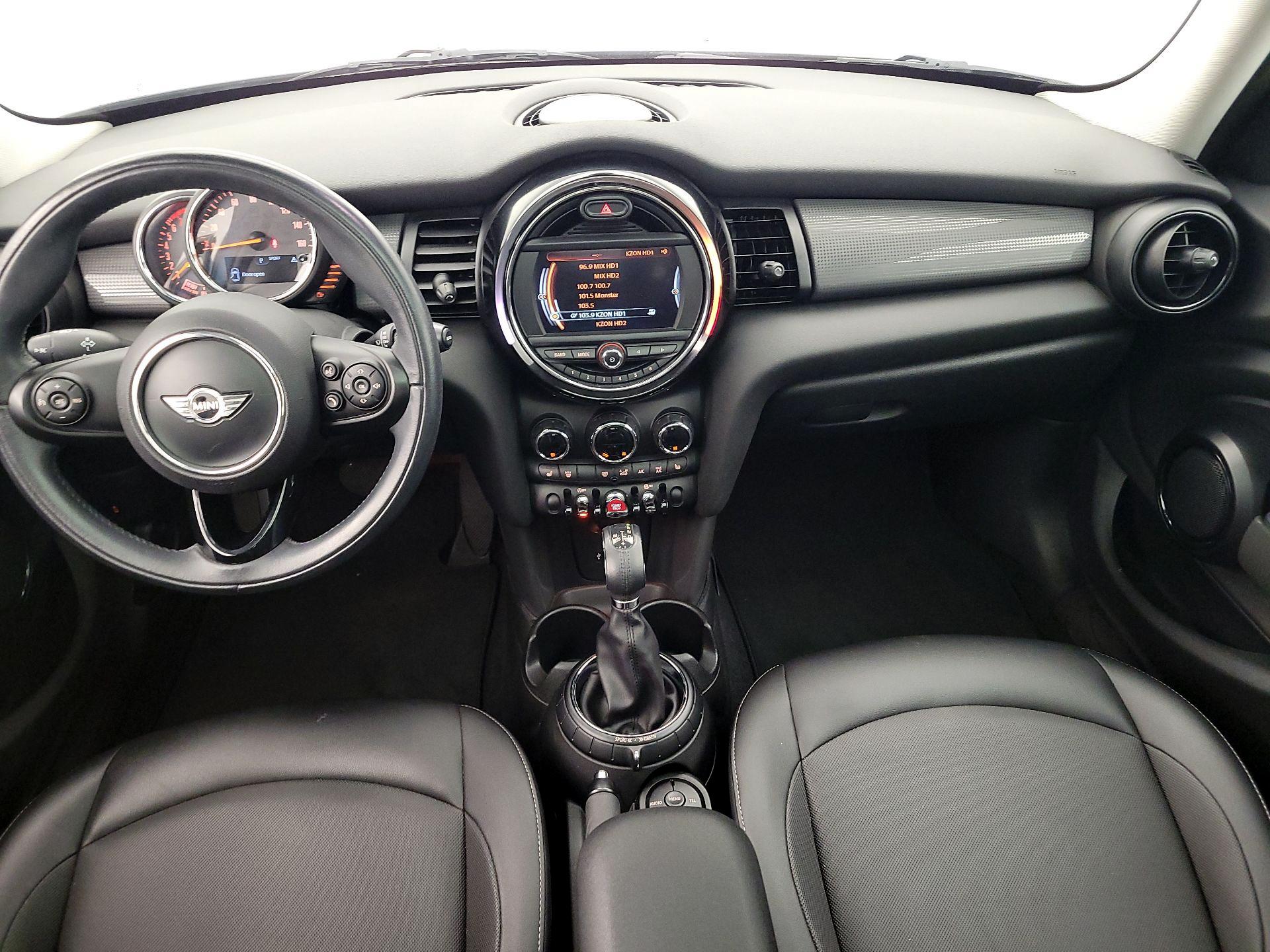 Thumbnail: 2015 MINI Cooper Hardtop - 9