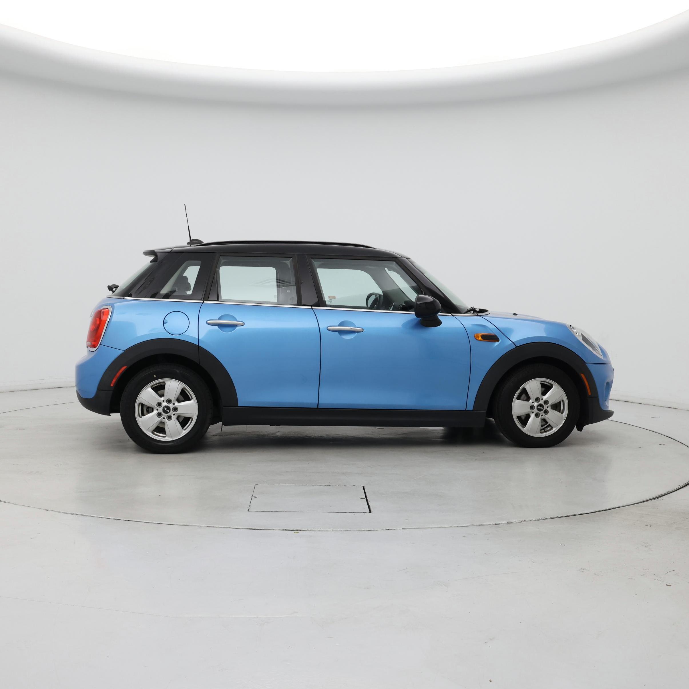 Thumbnail: 2015 MINI Cooper Hardtop - 7