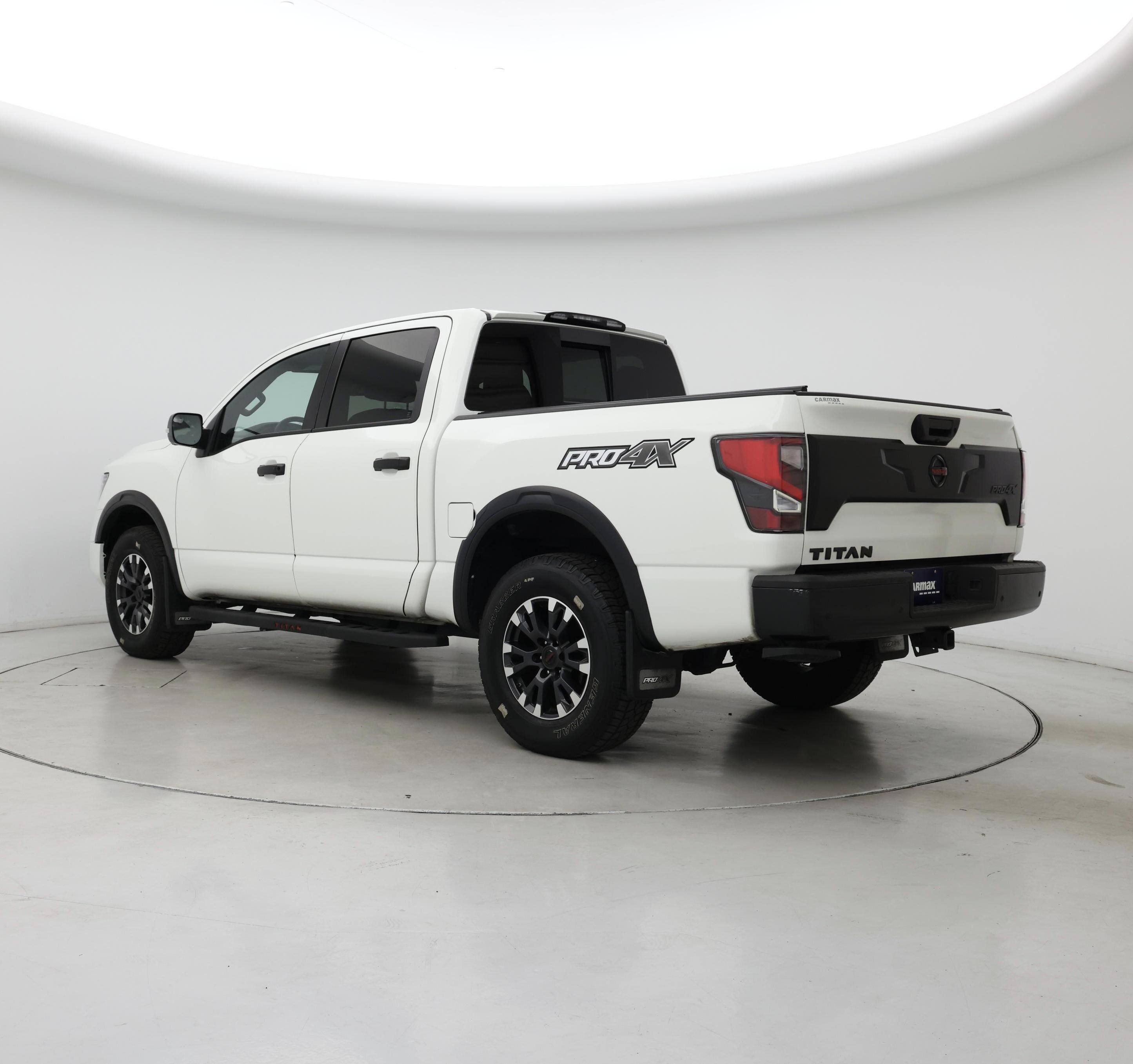 Thumbnail: 2021 Nissan Titan - 2