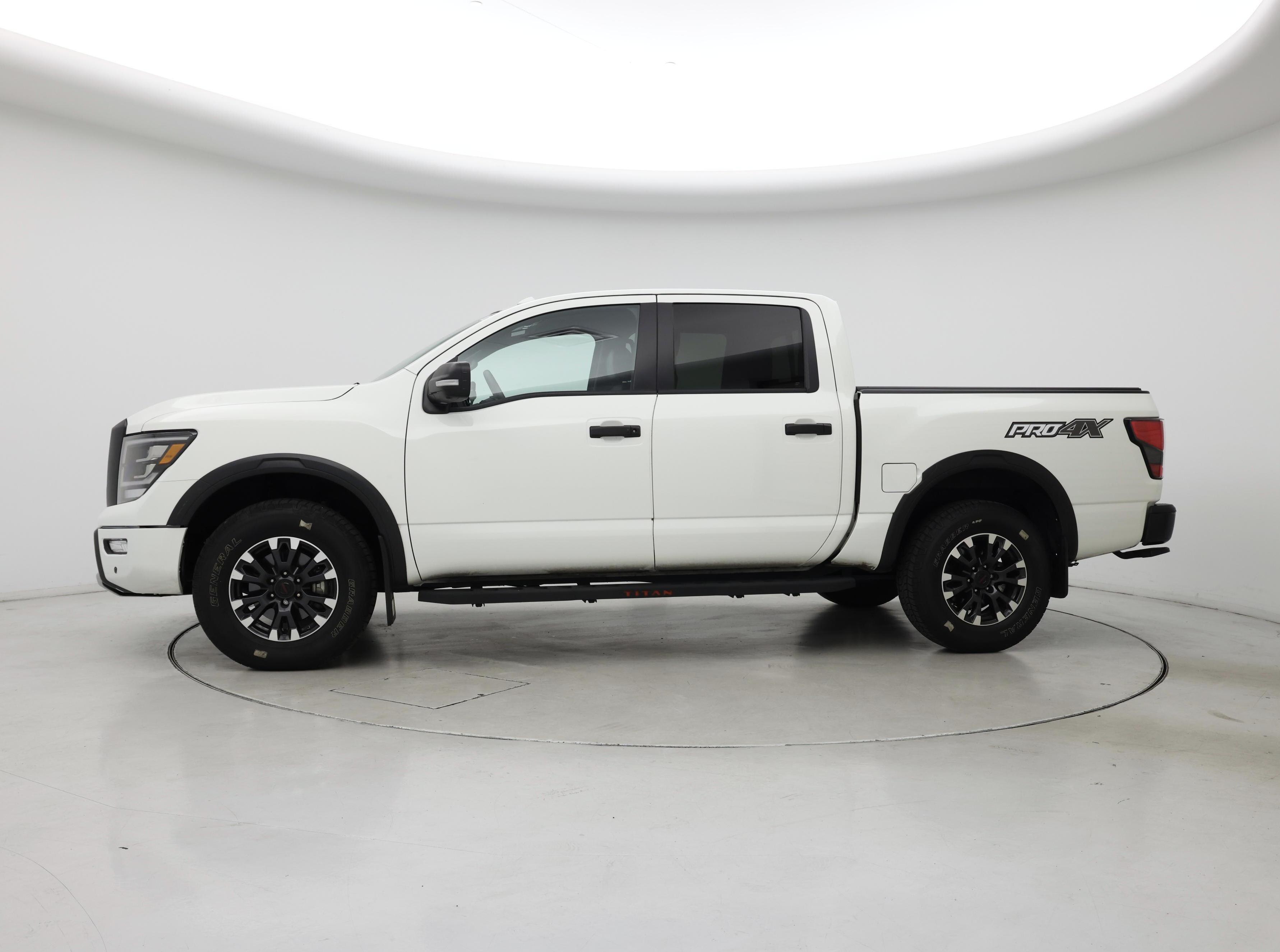 Thumbnail: 2021 Nissan Titan - 3