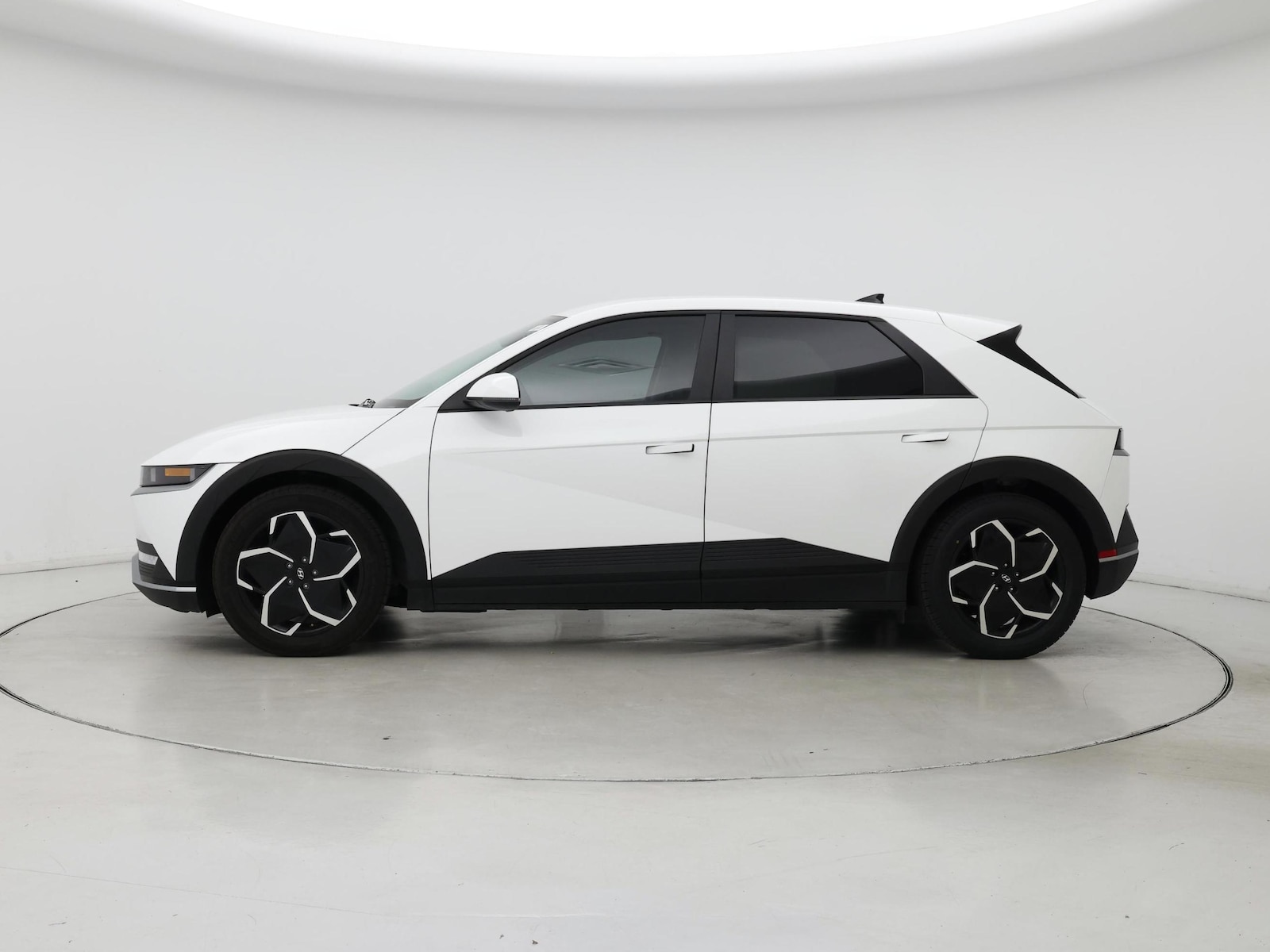 Image 4 of 2023 Hyundai Ioniq 5 SE Standard Range