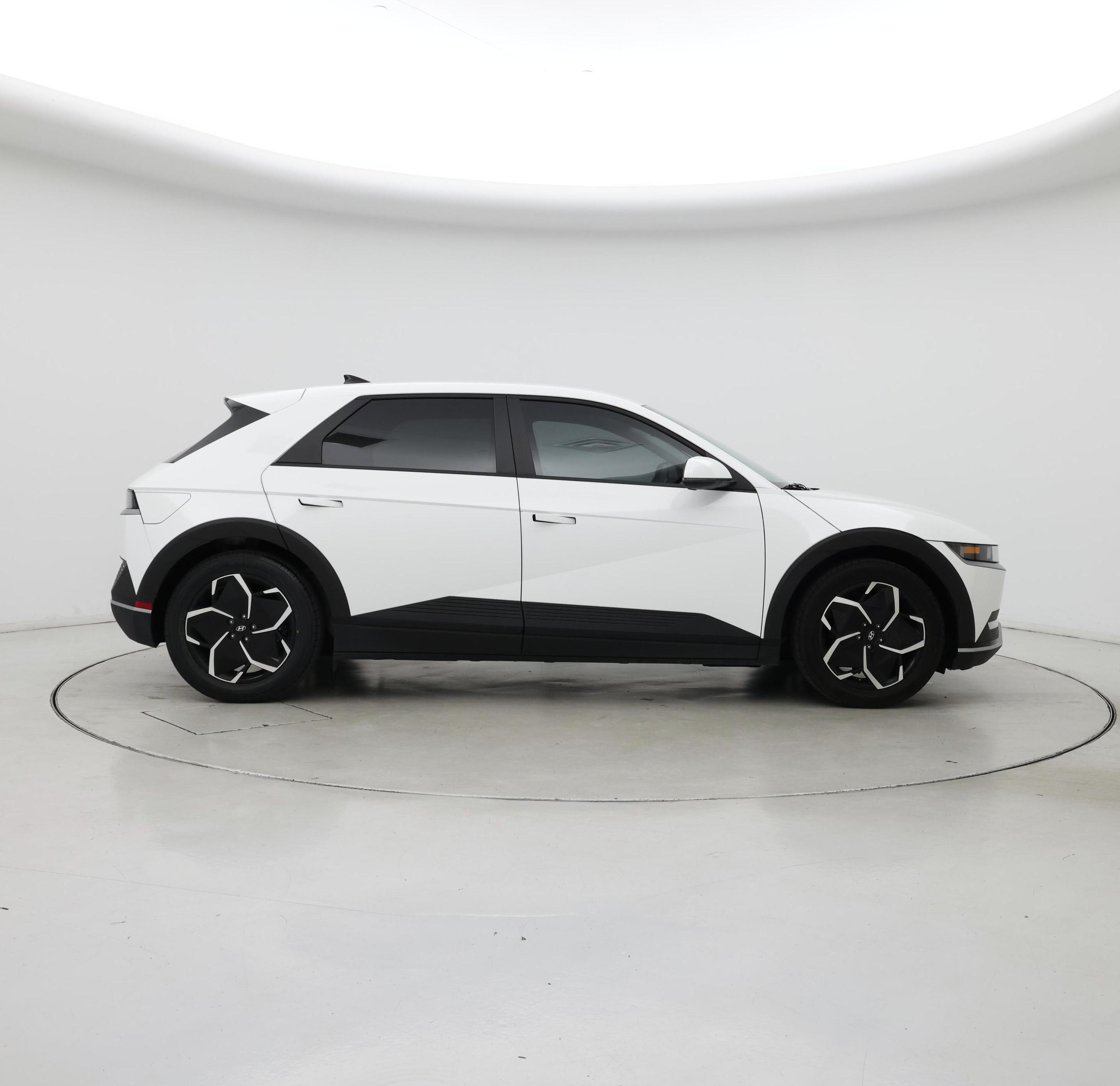 Thumbnail: 2023 Hyundai Ioniq 5 - 7
