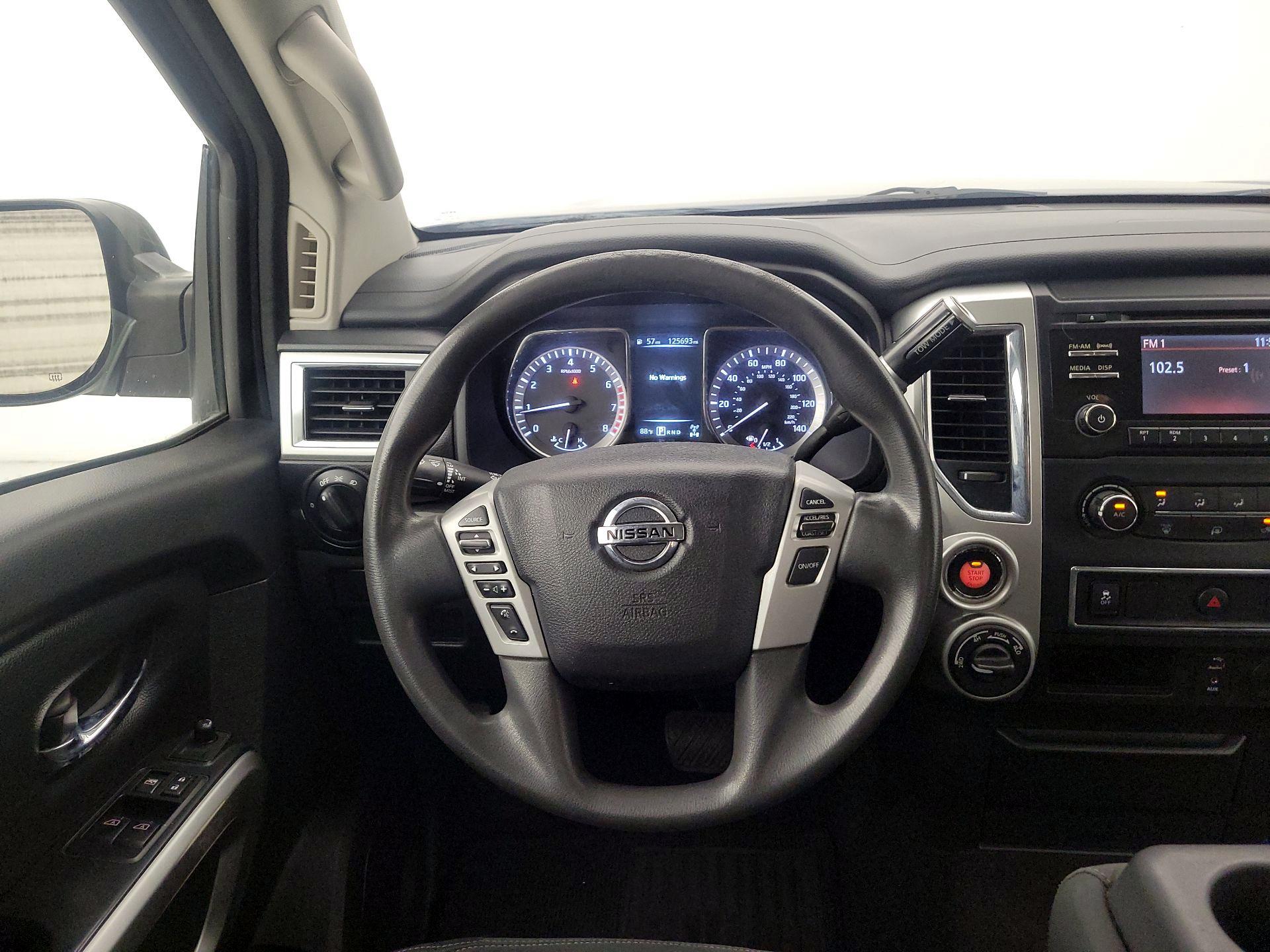 Thumbnail: 2017 Nissan Titan - 10
