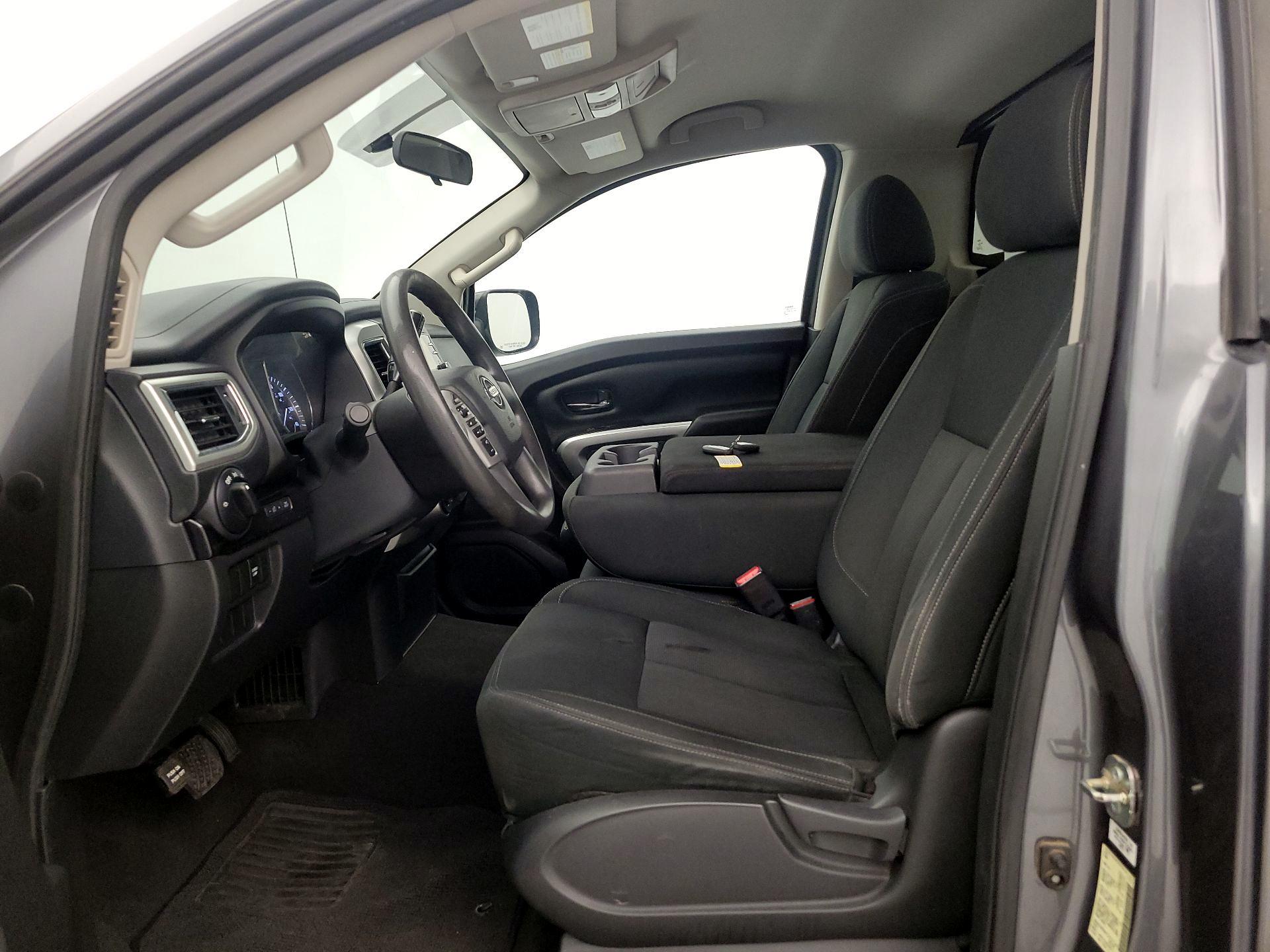 Thumbnail: 2017 Nissan Titan - 11
