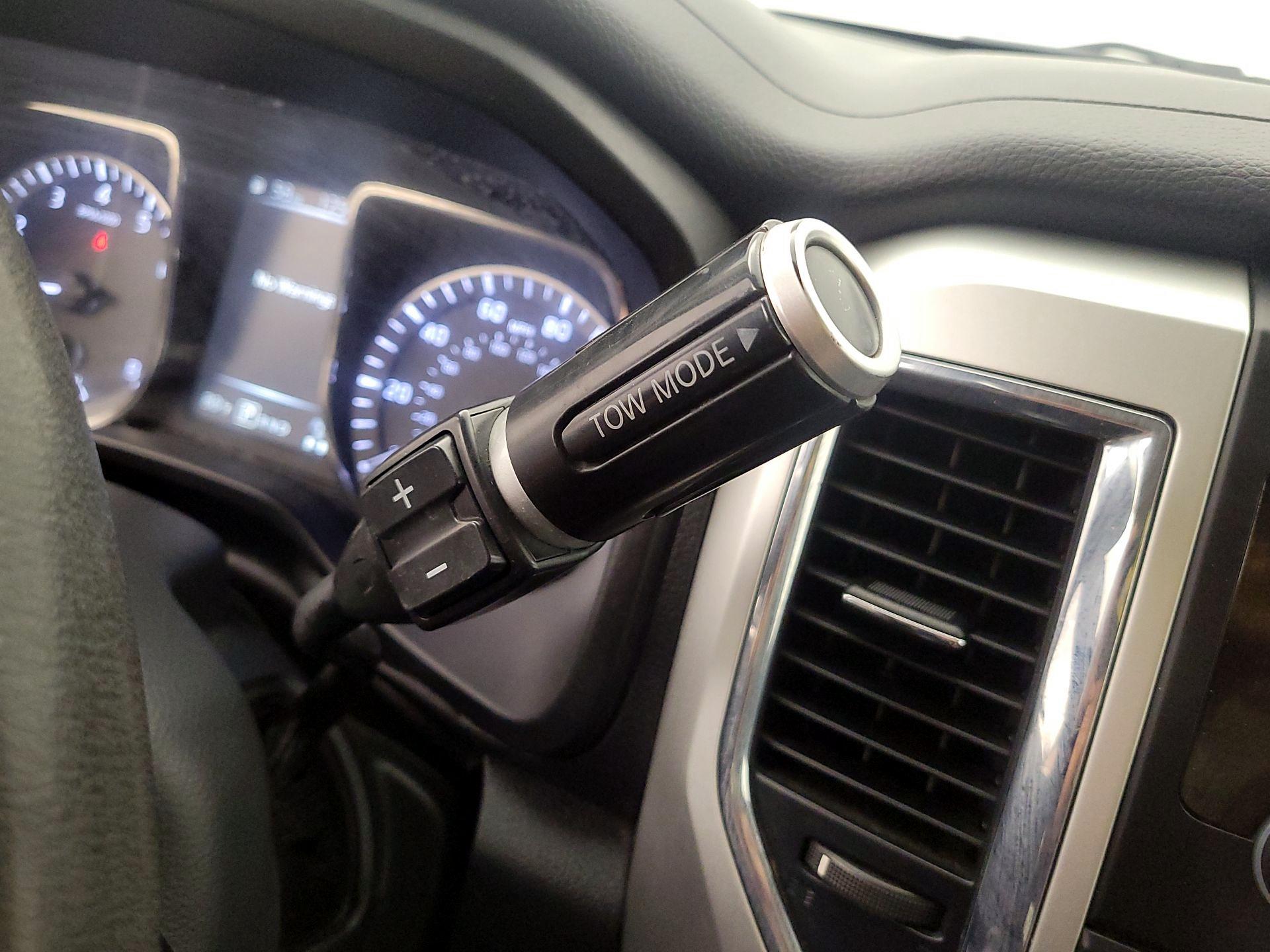 Thumbnail: 2017 Nissan Titan - 16