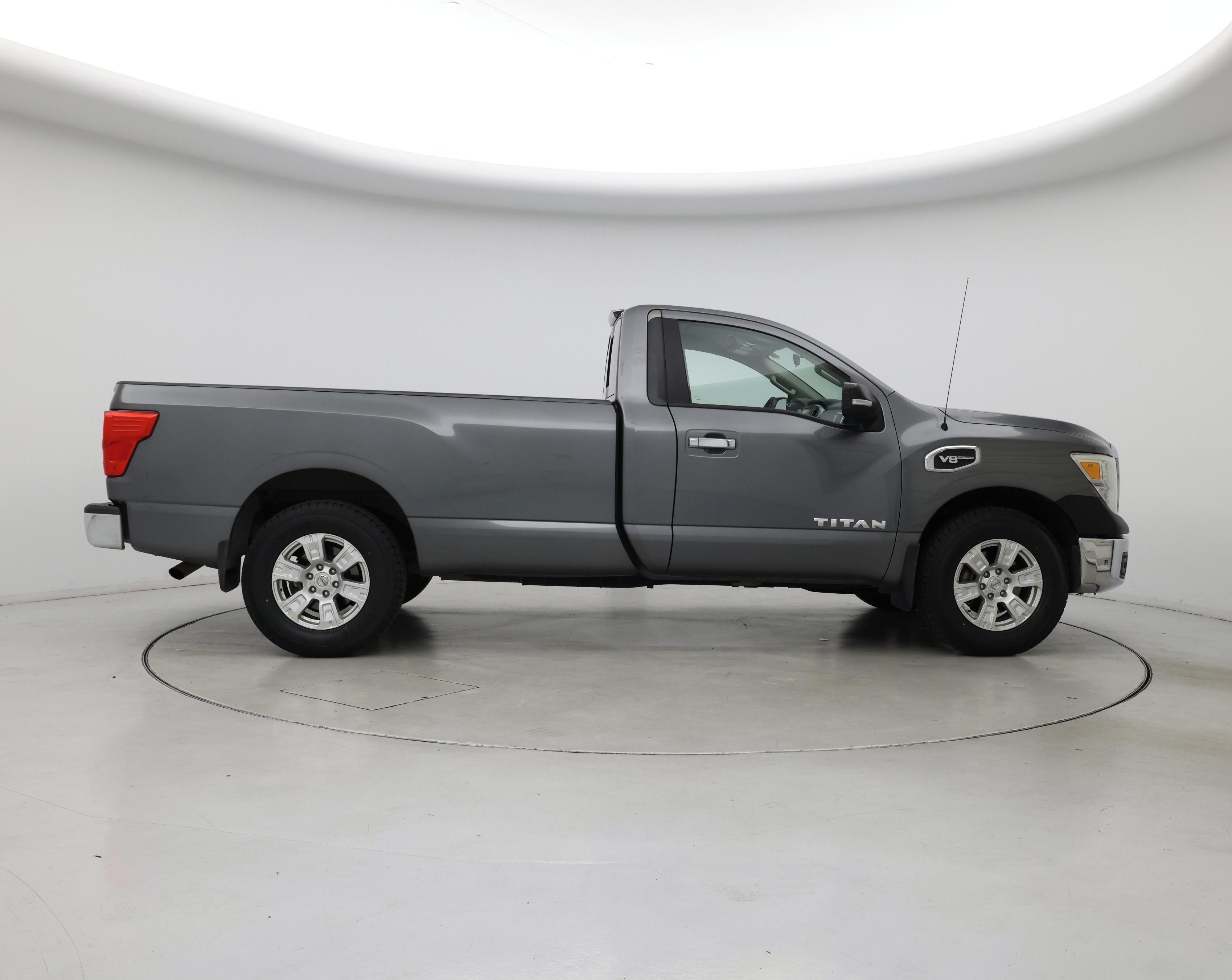 Thumbnail: 2017 Nissan Titan - 7