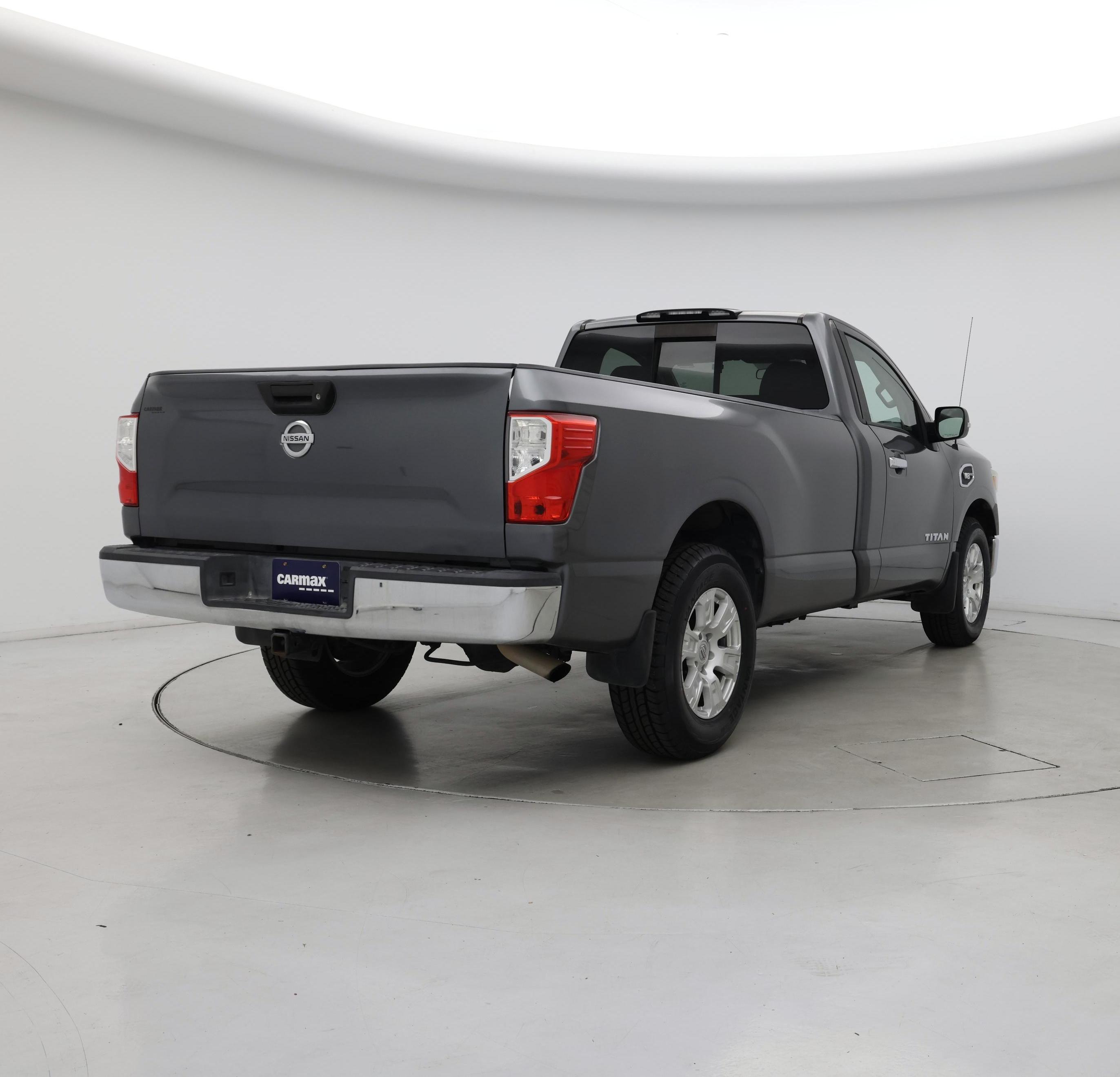 Thumbnail: 2017 Nissan Titan - 8