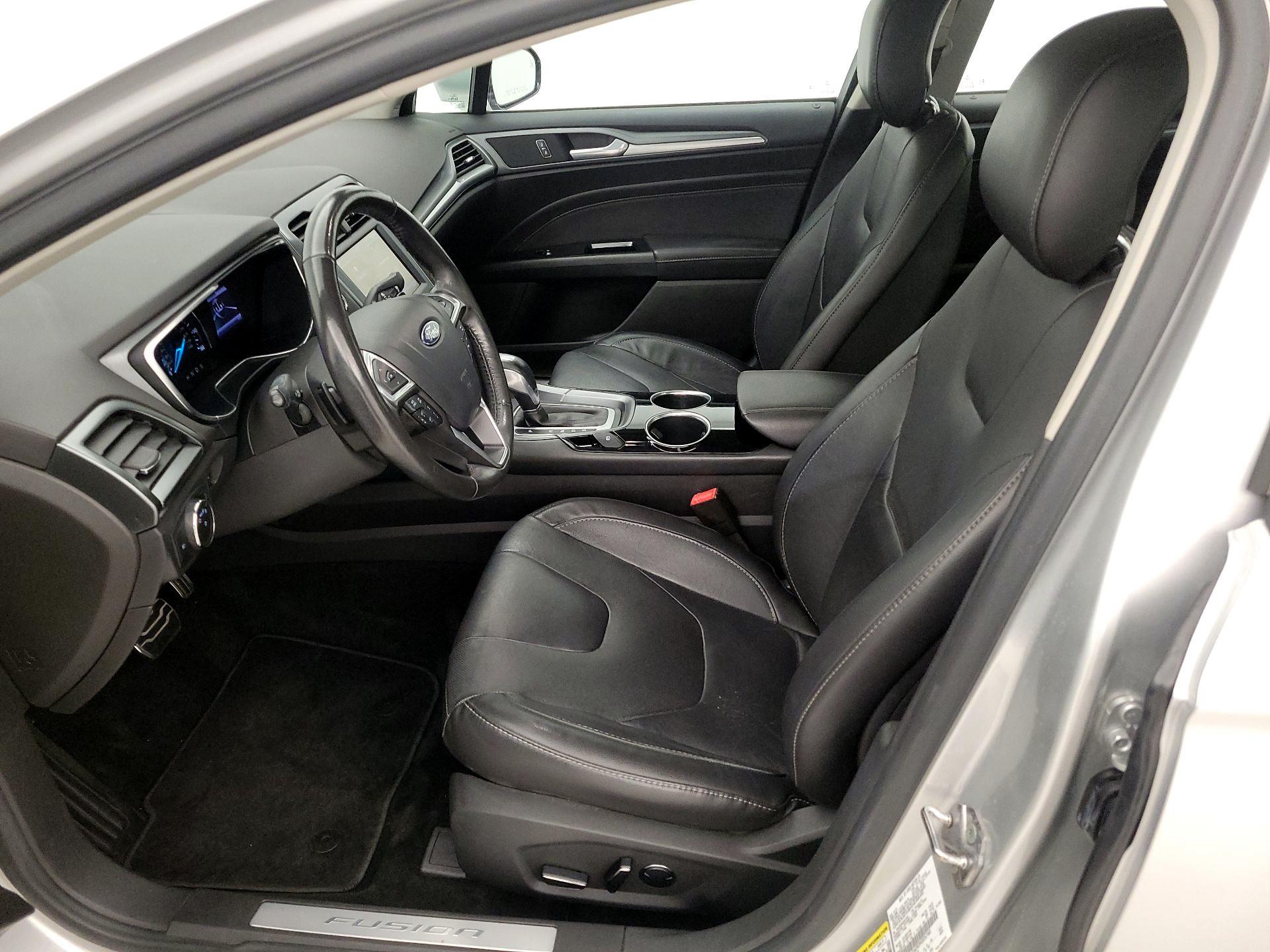 Thumbnail: 2013 Ford Fusion - 11