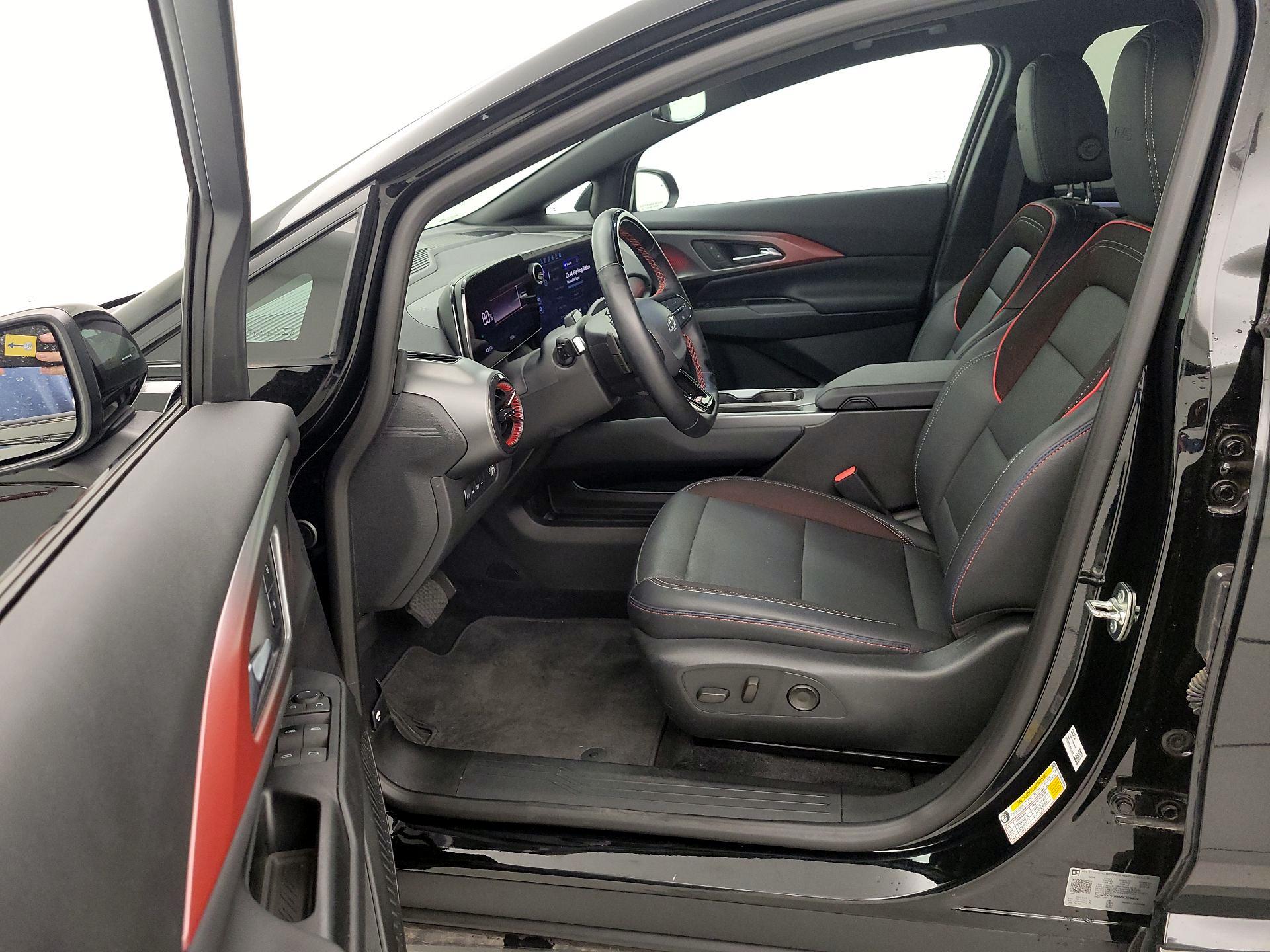 Thumbnail: 2024 Chevrolet Equinox - 11