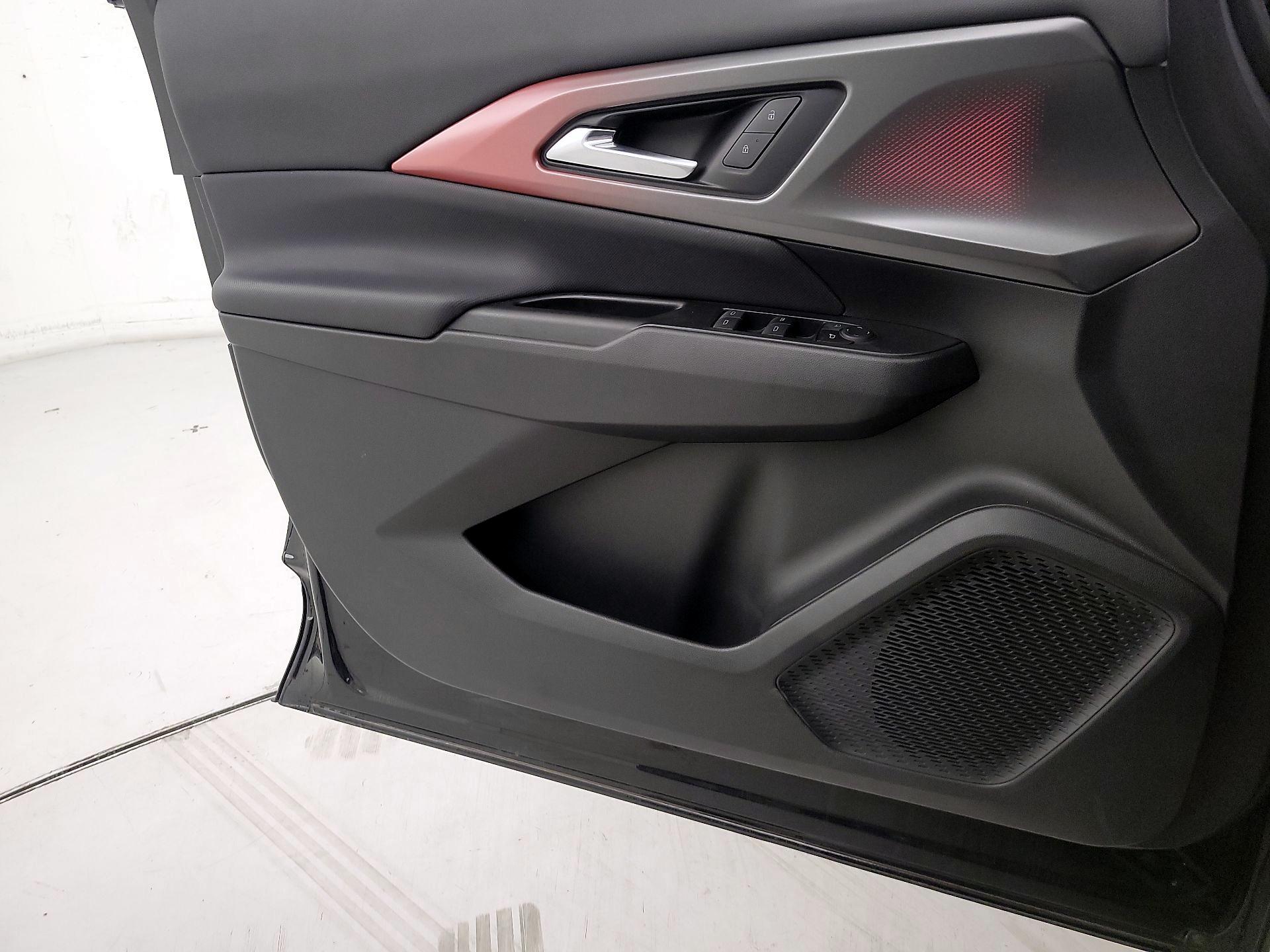 Thumbnail: 2024 Chevrolet Equinox - 12