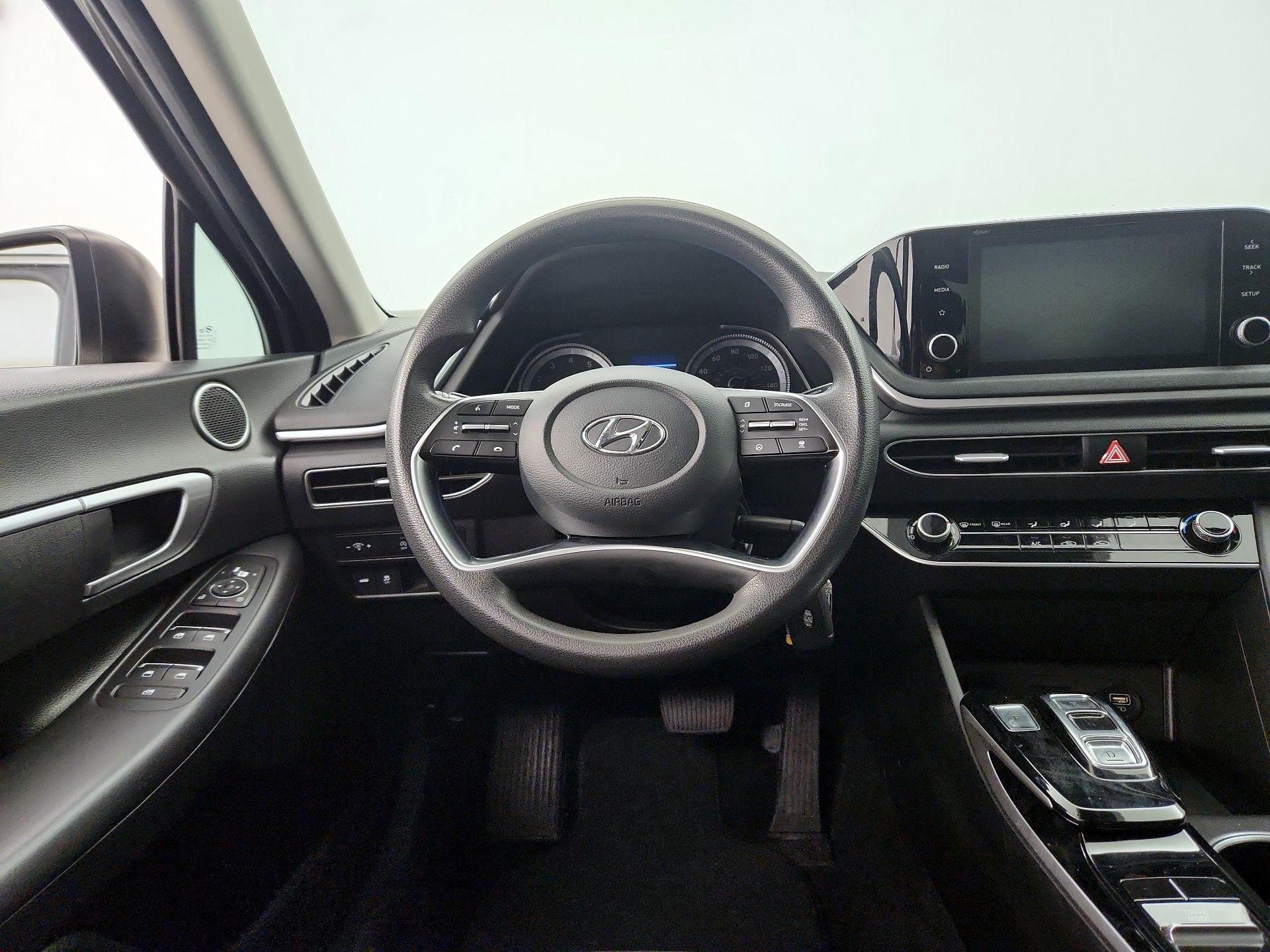Thumbnail: 2022 Hyundai Sonata - 10