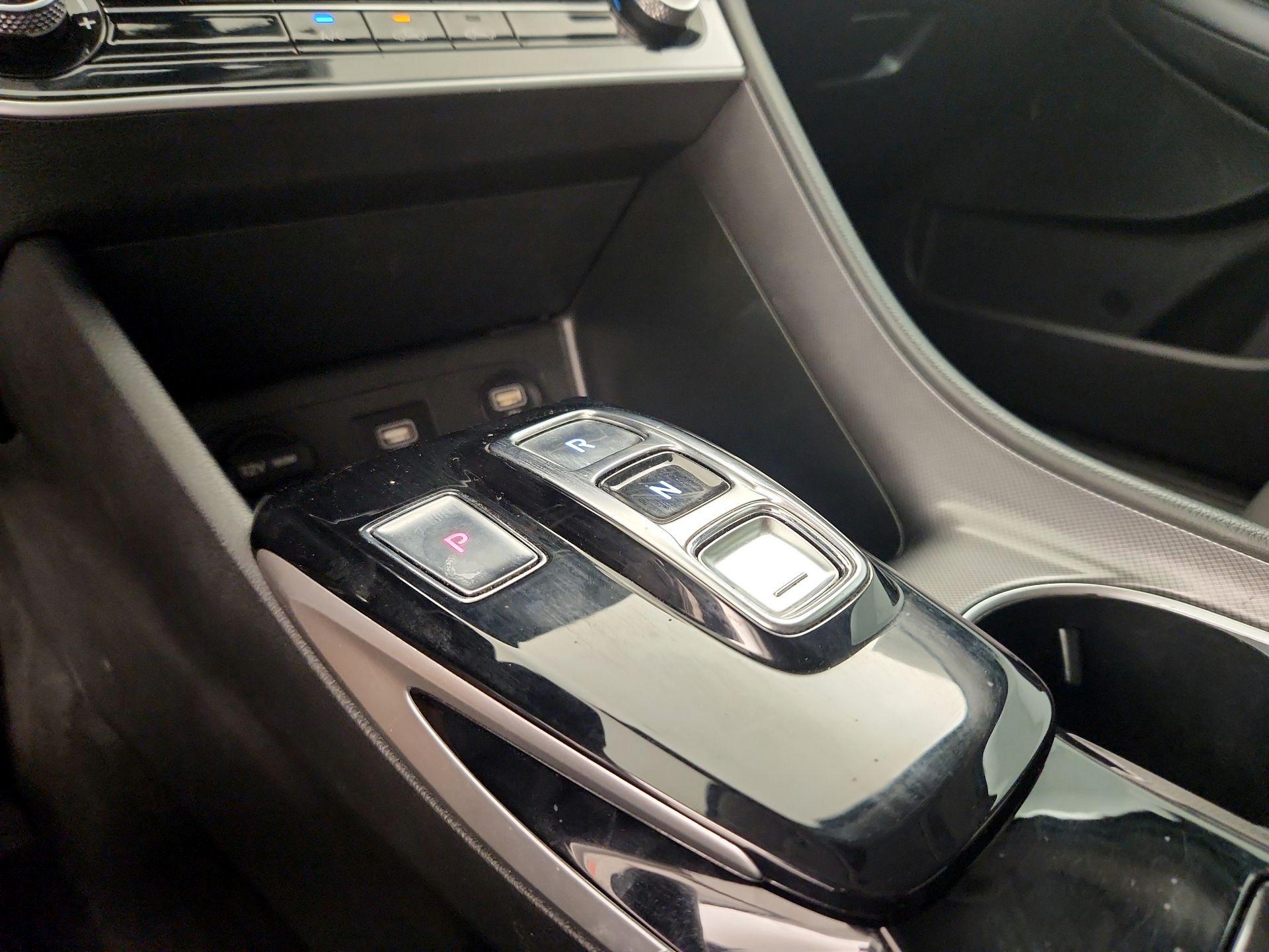 Thumbnail: 2022 Hyundai Sonata - 17