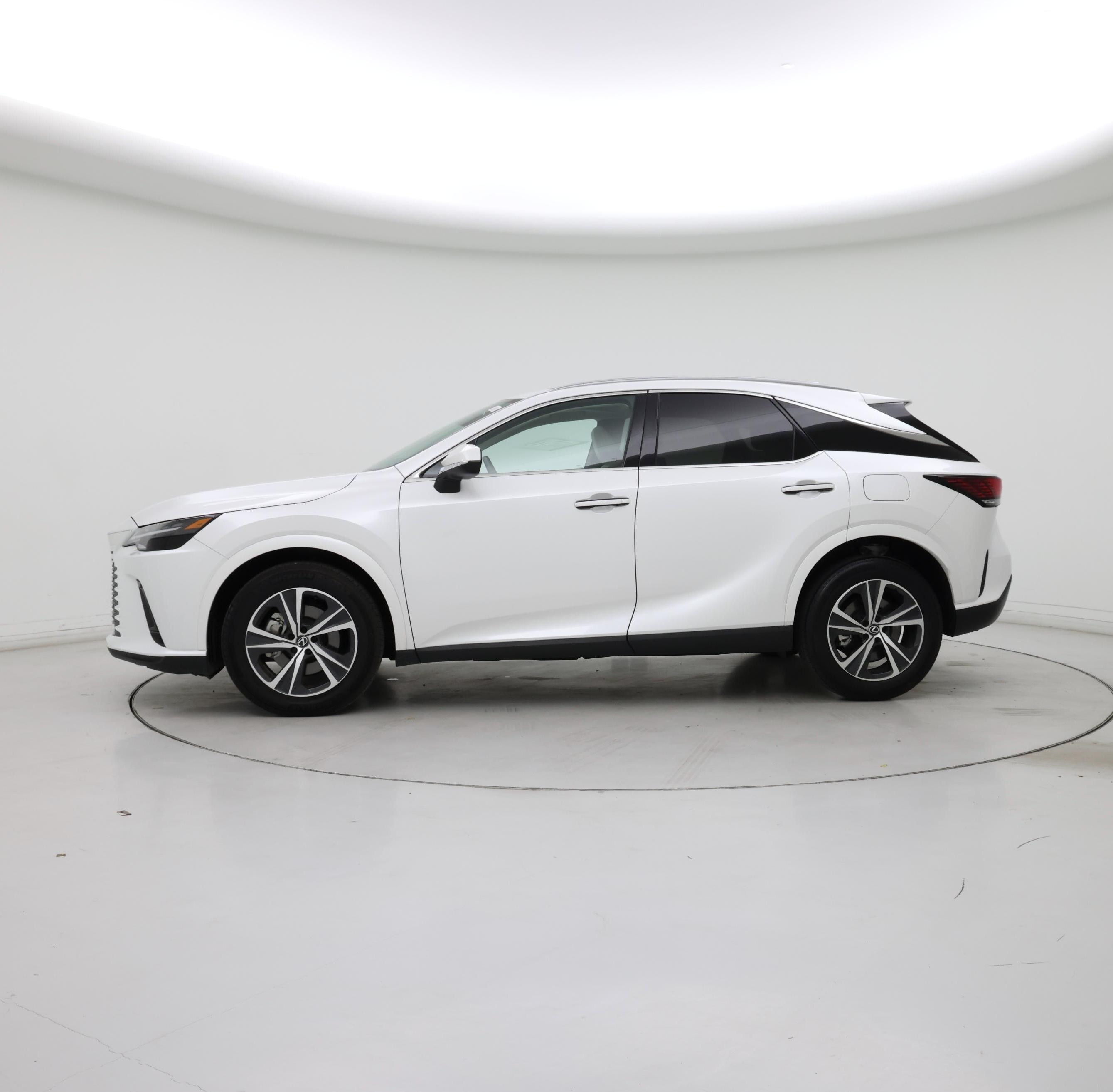 Thumbnail: 2024 Lexus RX - 3