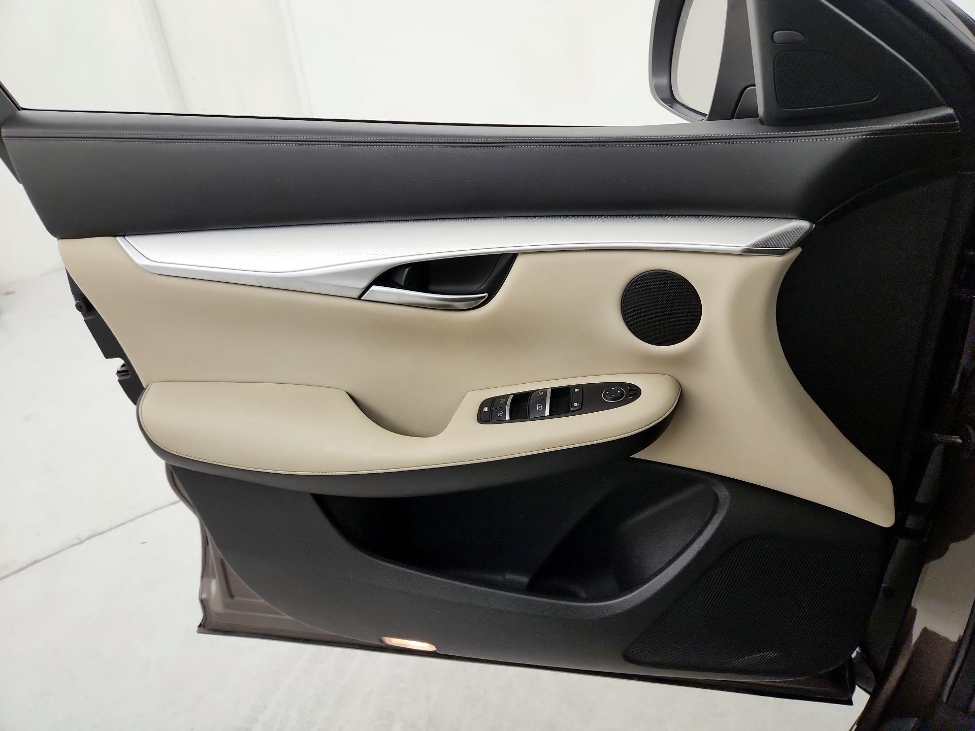 Thumbnail: 2019 INFINITI QX50 - 12