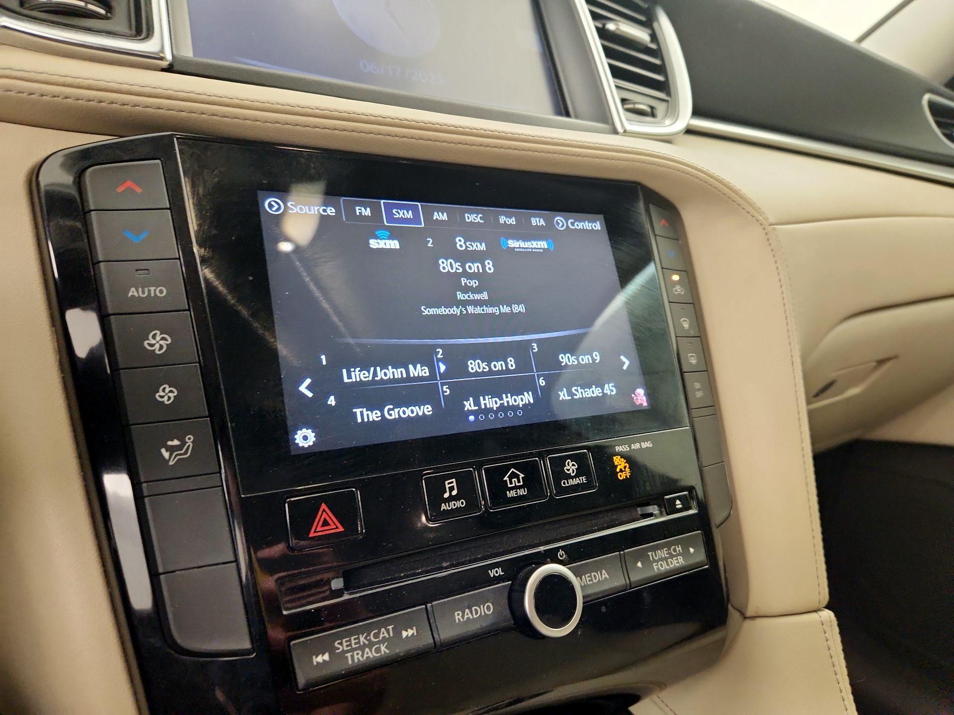 Thumbnail: 2019 INFINITI QX50 - 15