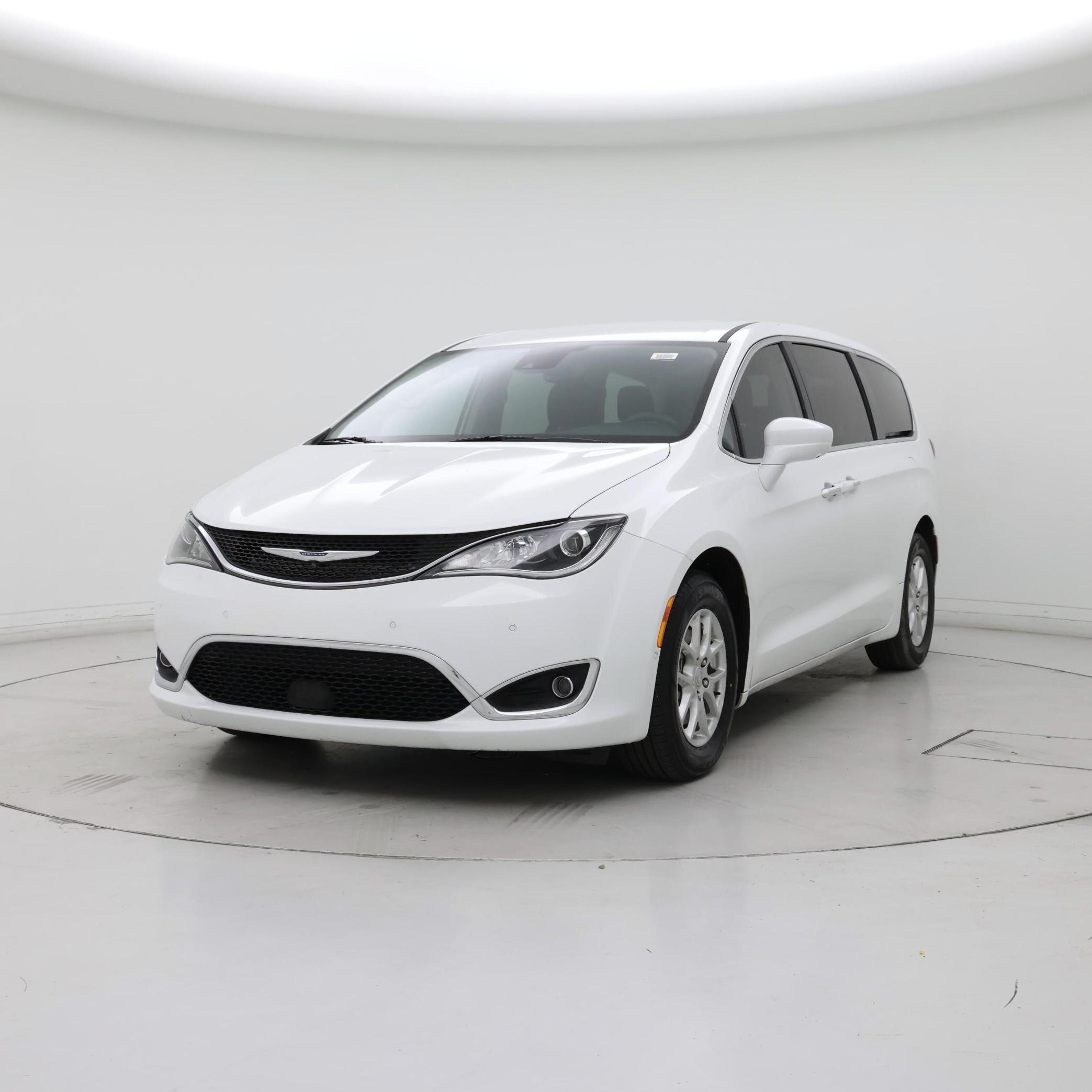 Thumbnail: 2020 Chrysler Pacifica - 4