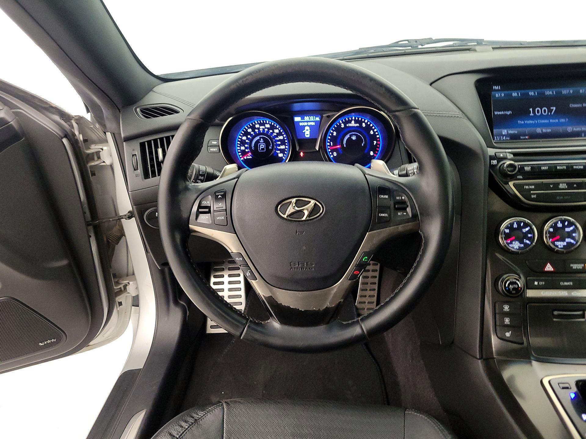 Thumbnail: 2016 Hyundai Genesis - 10