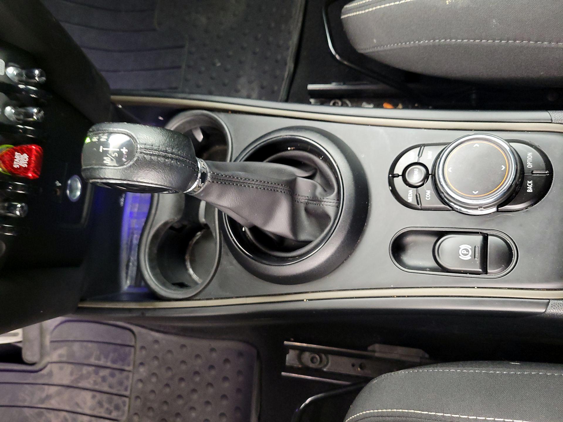 Thumbnail: 2019 MINI Cooper Countryman - 17