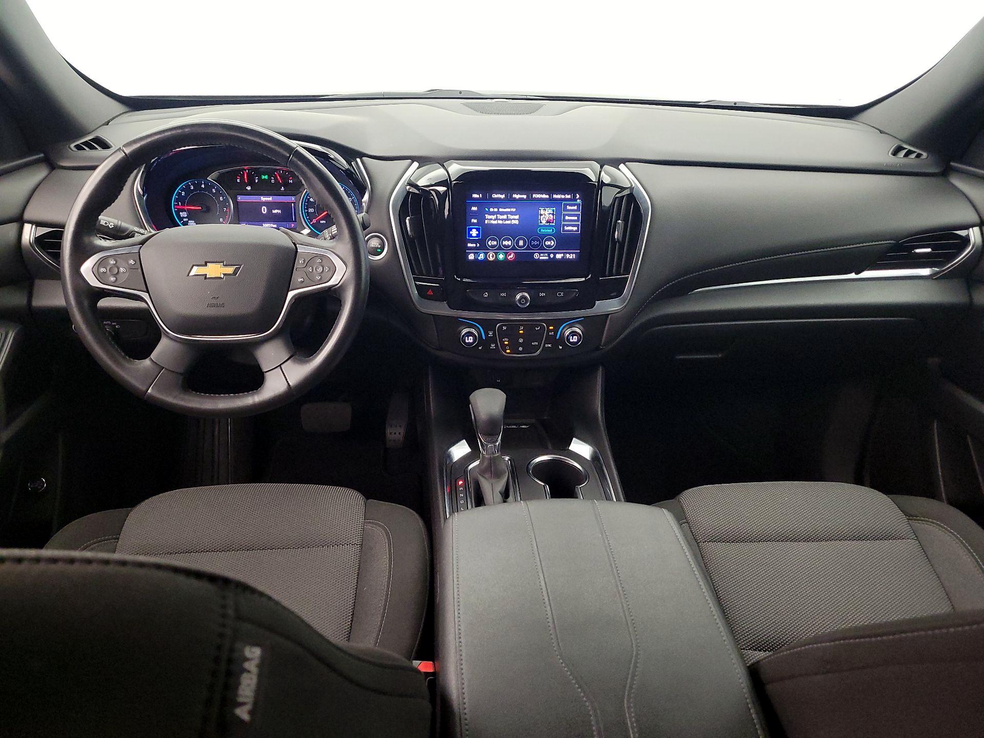 Thumbnail: 2022 Chevrolet Traverse - 9