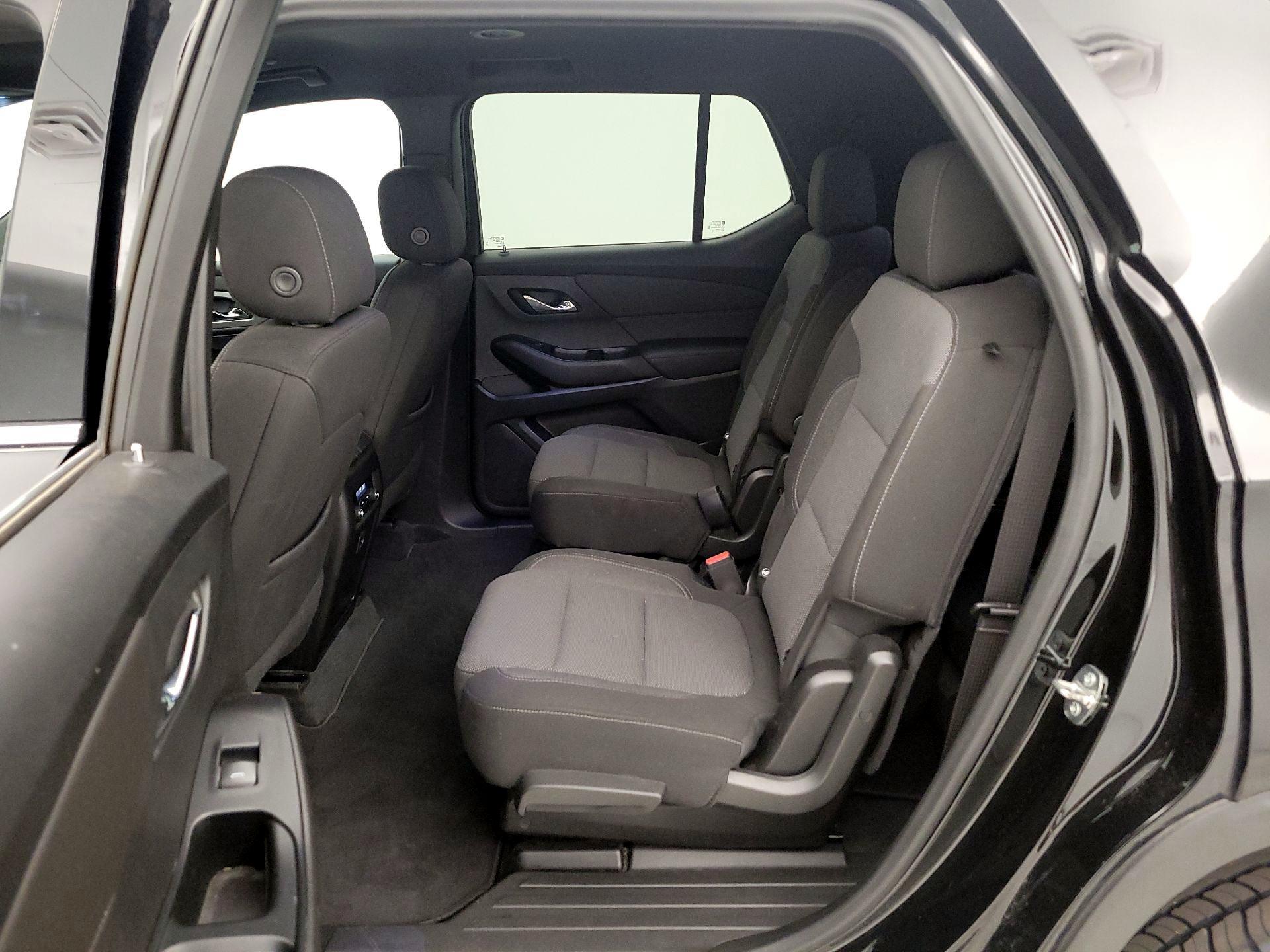 Thumbnail: 2022 Chevrolet Traverse - 19