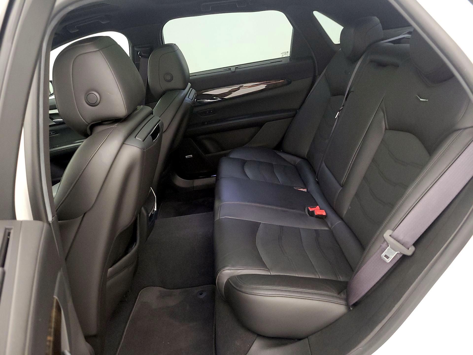 Thumbnail: 2017 Cadillac CT6 - 20