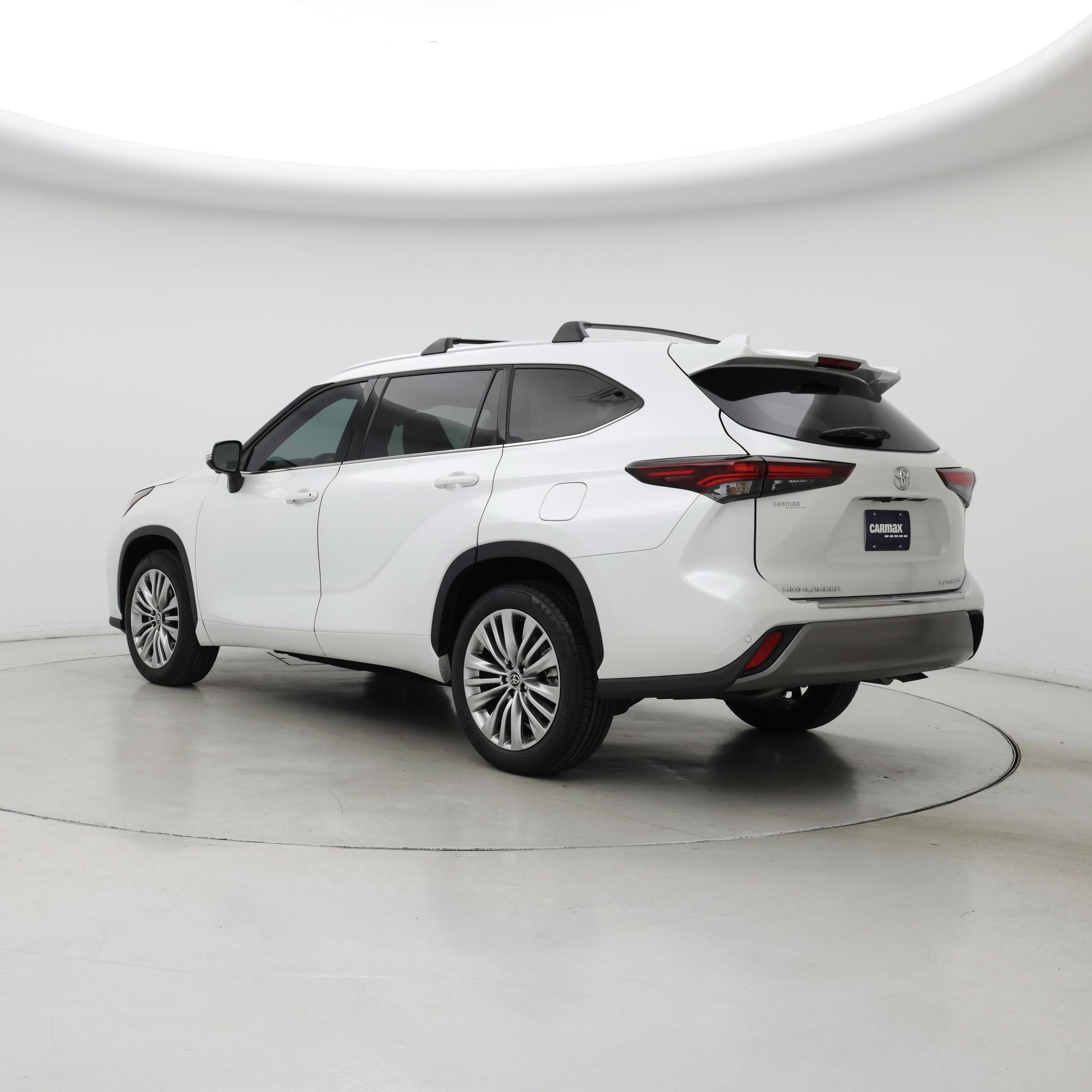 Thumbnail: 2024 Toyota Highlander - 2