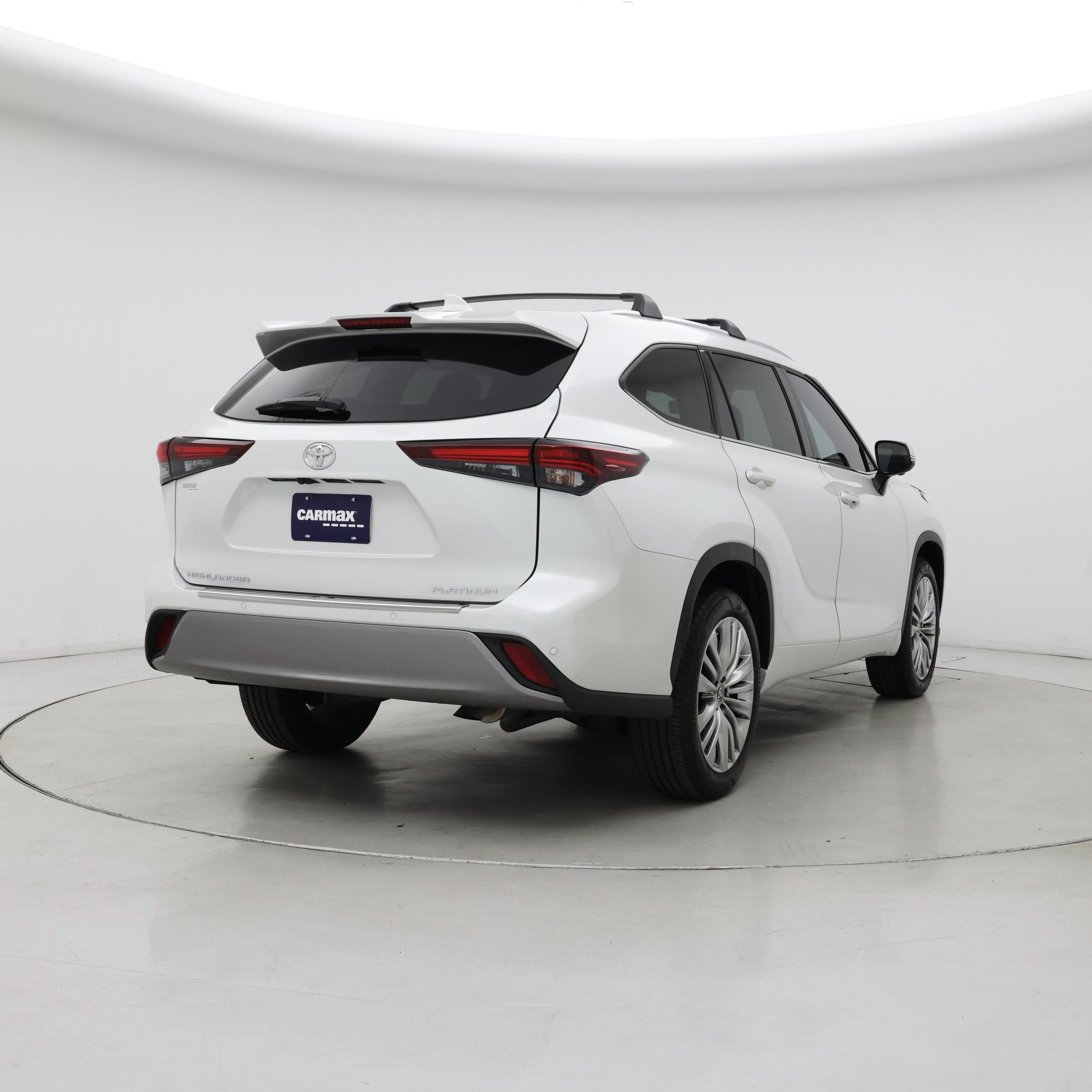 Thumbnail: 2024 Toyota Highlander - 8