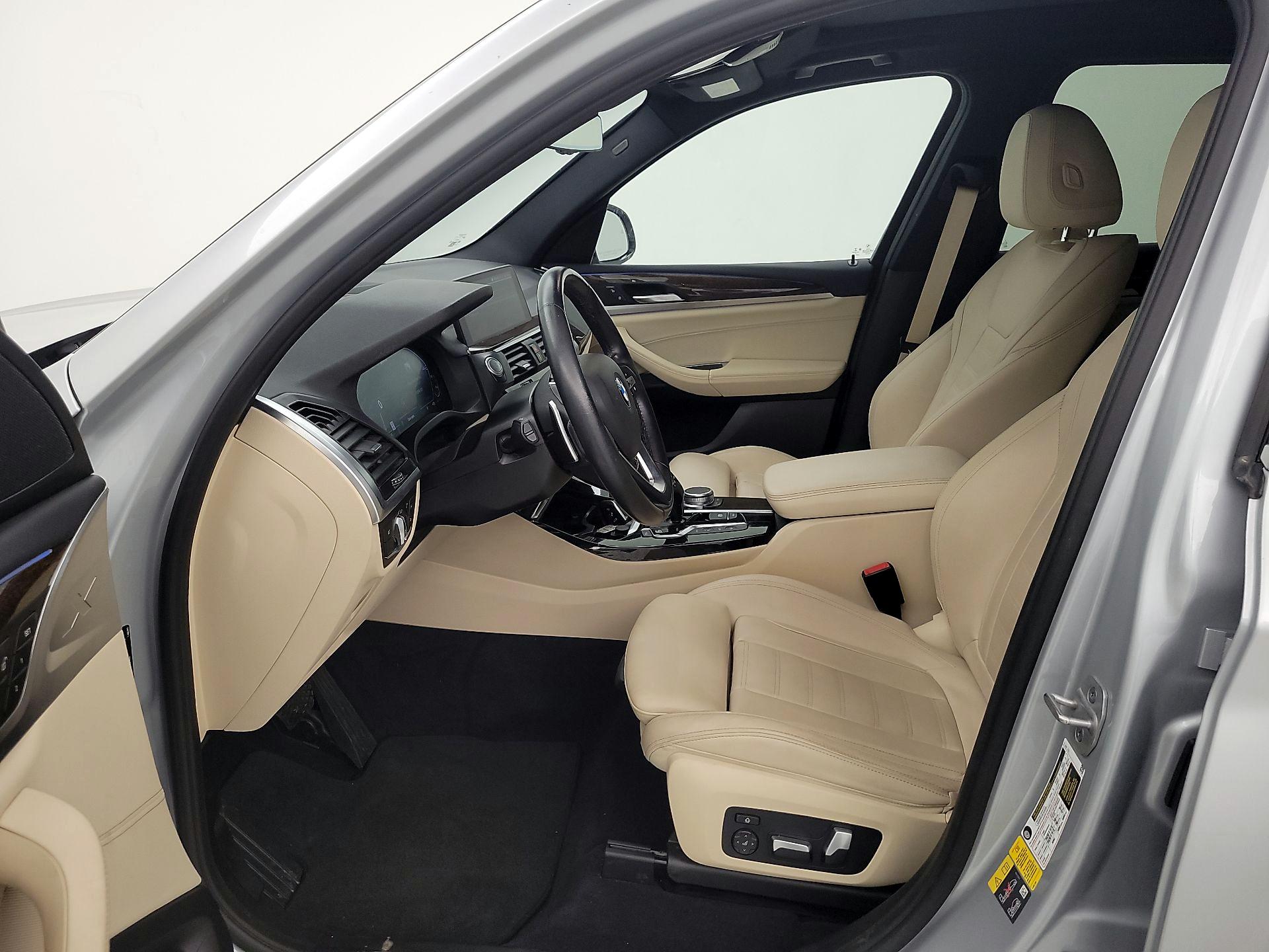 Thumbnail: 2021 BMW X3 - 11