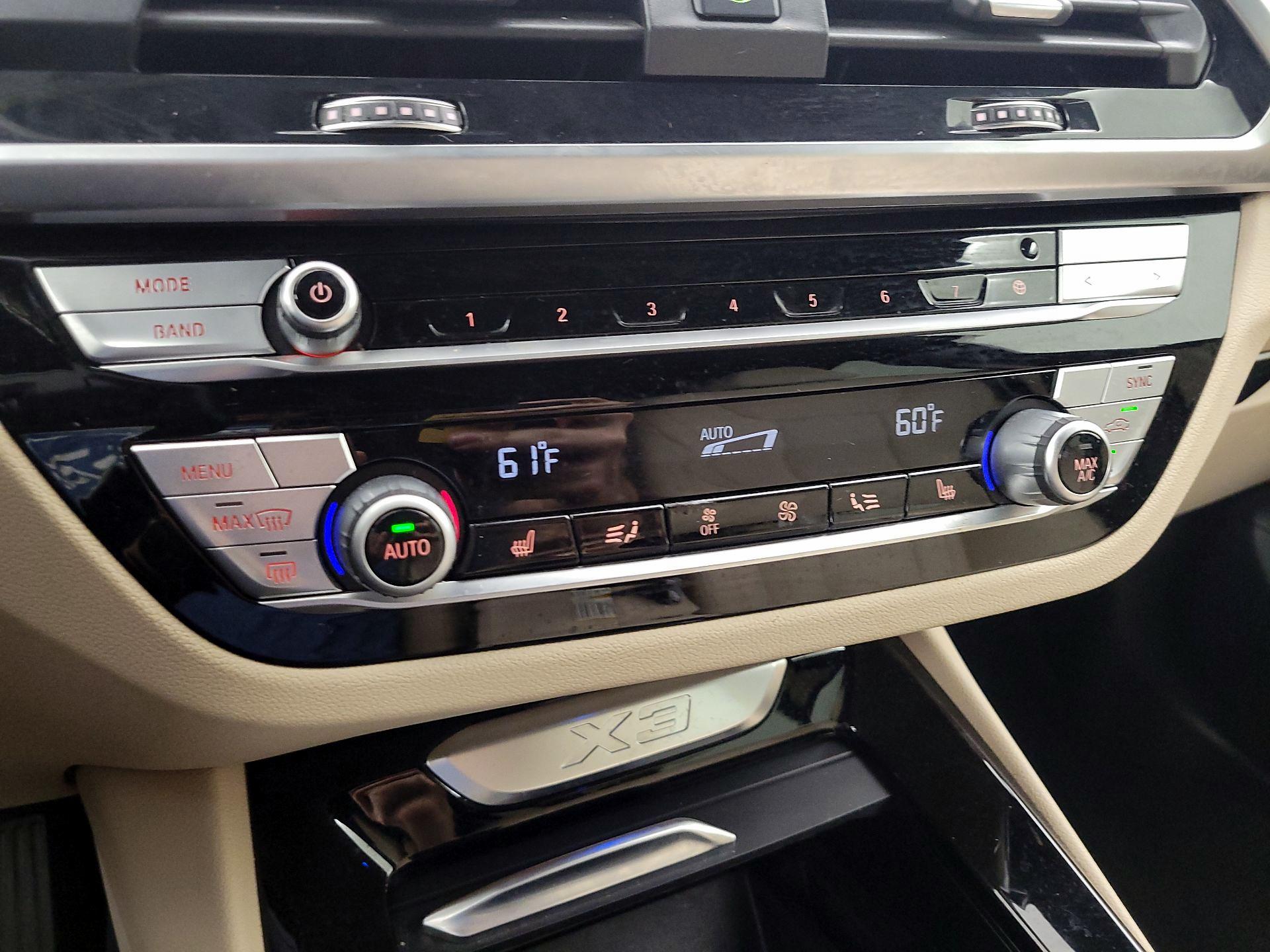 Thumbnail: 2021 BMW X3 - 16