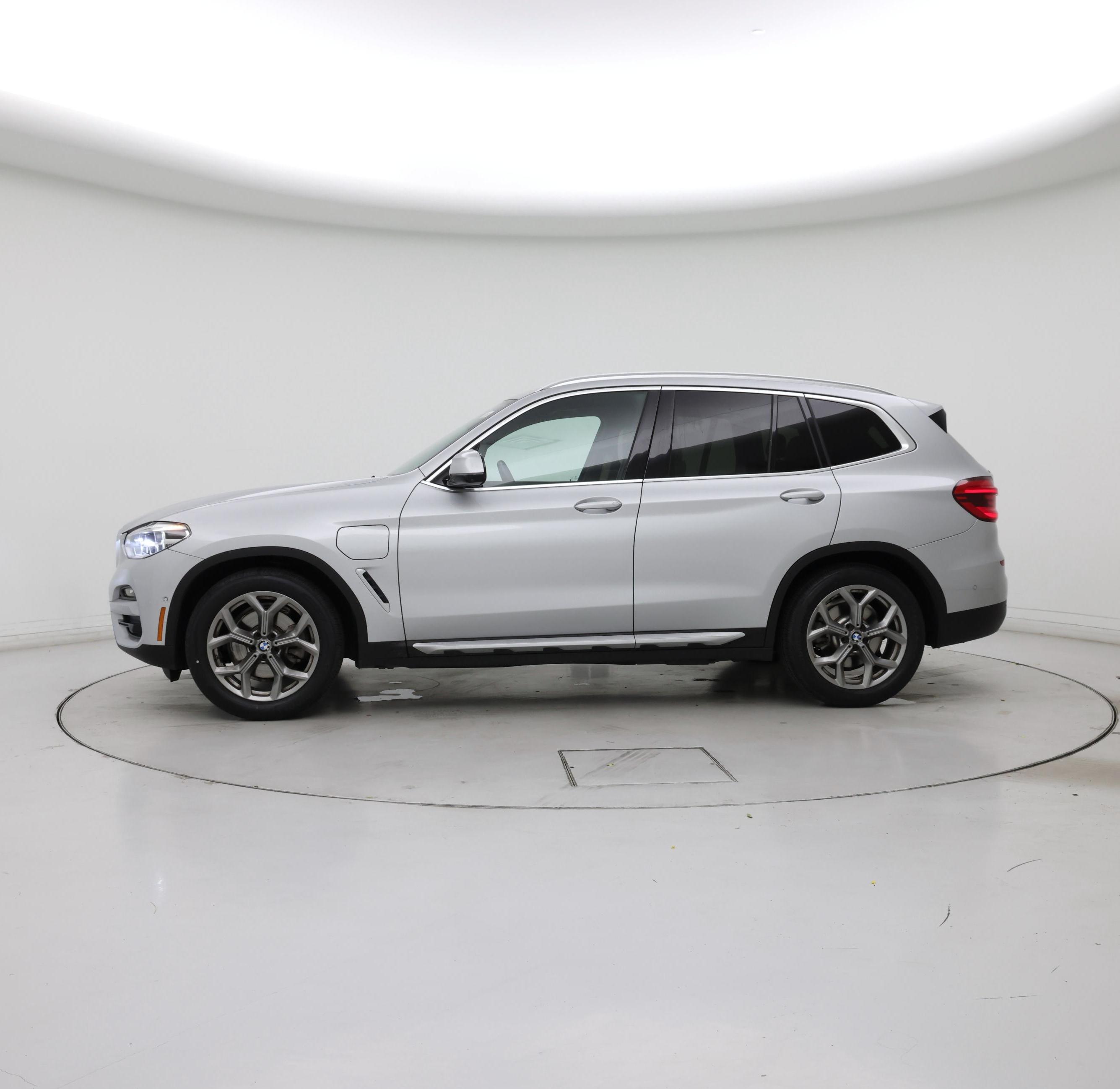 Thumbnail: 2021 BMW X3 - 3