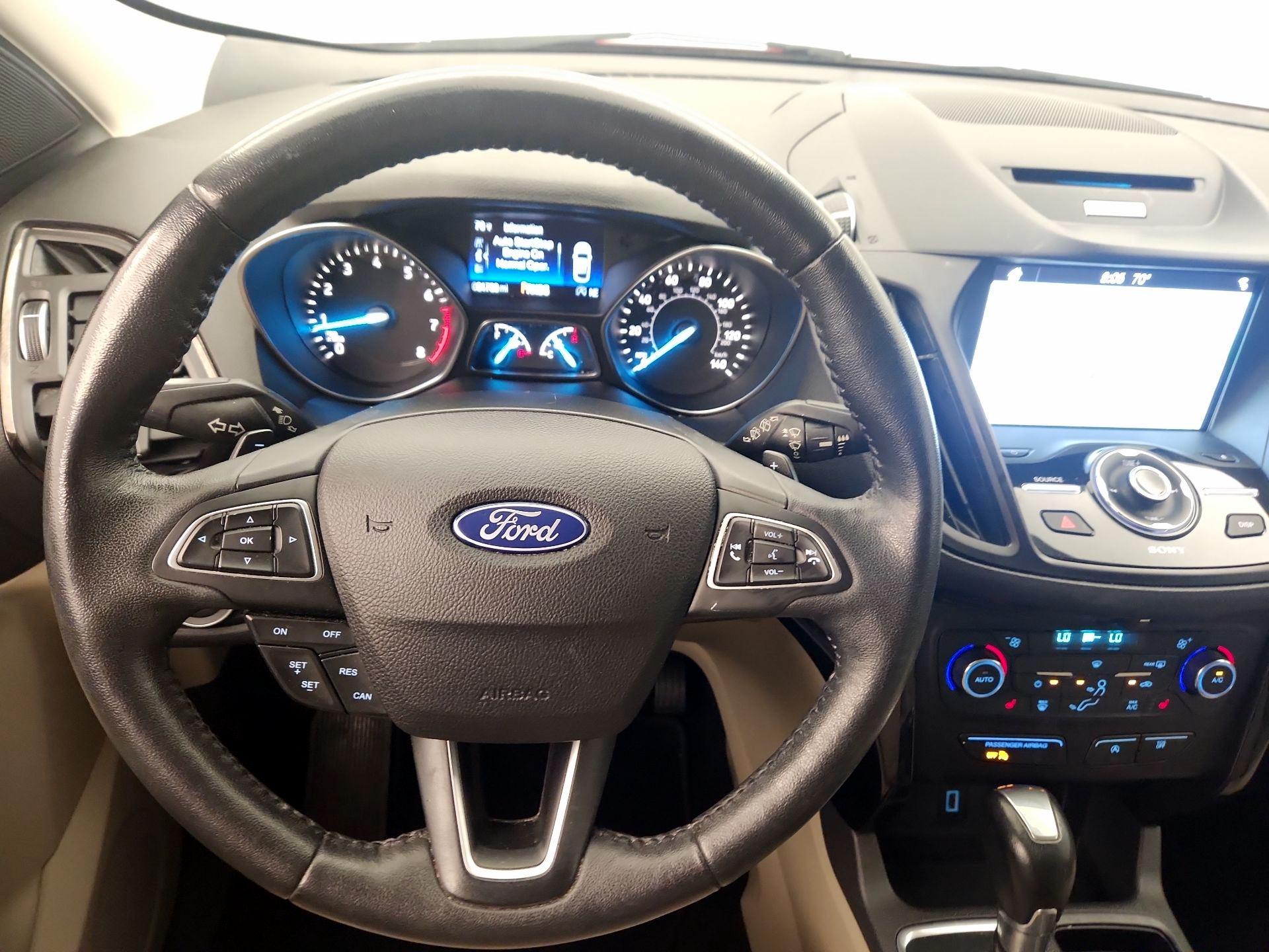 Thumbnail: 2017 Ford Escape - 10