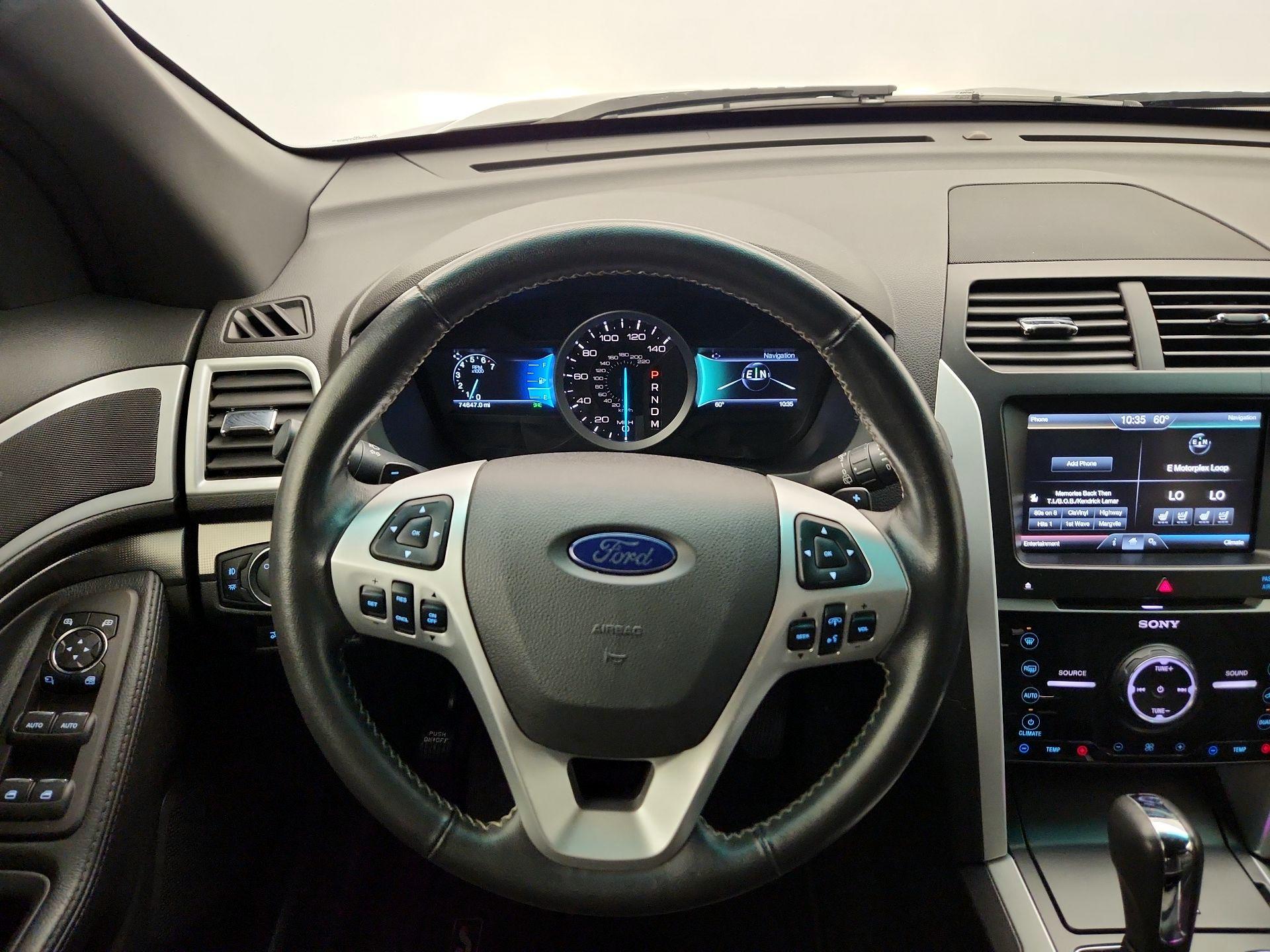 Thumbnail: 2014 Ford Explorer - 10