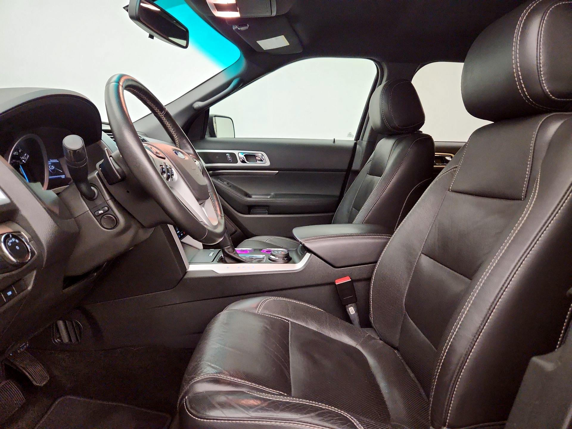 Thumbnail: 2014 Ford Explorer - 11