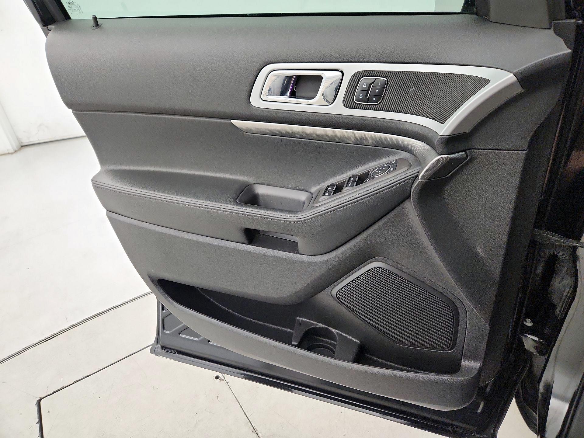 Thumbnail: 2014 Ford Explorer - 12