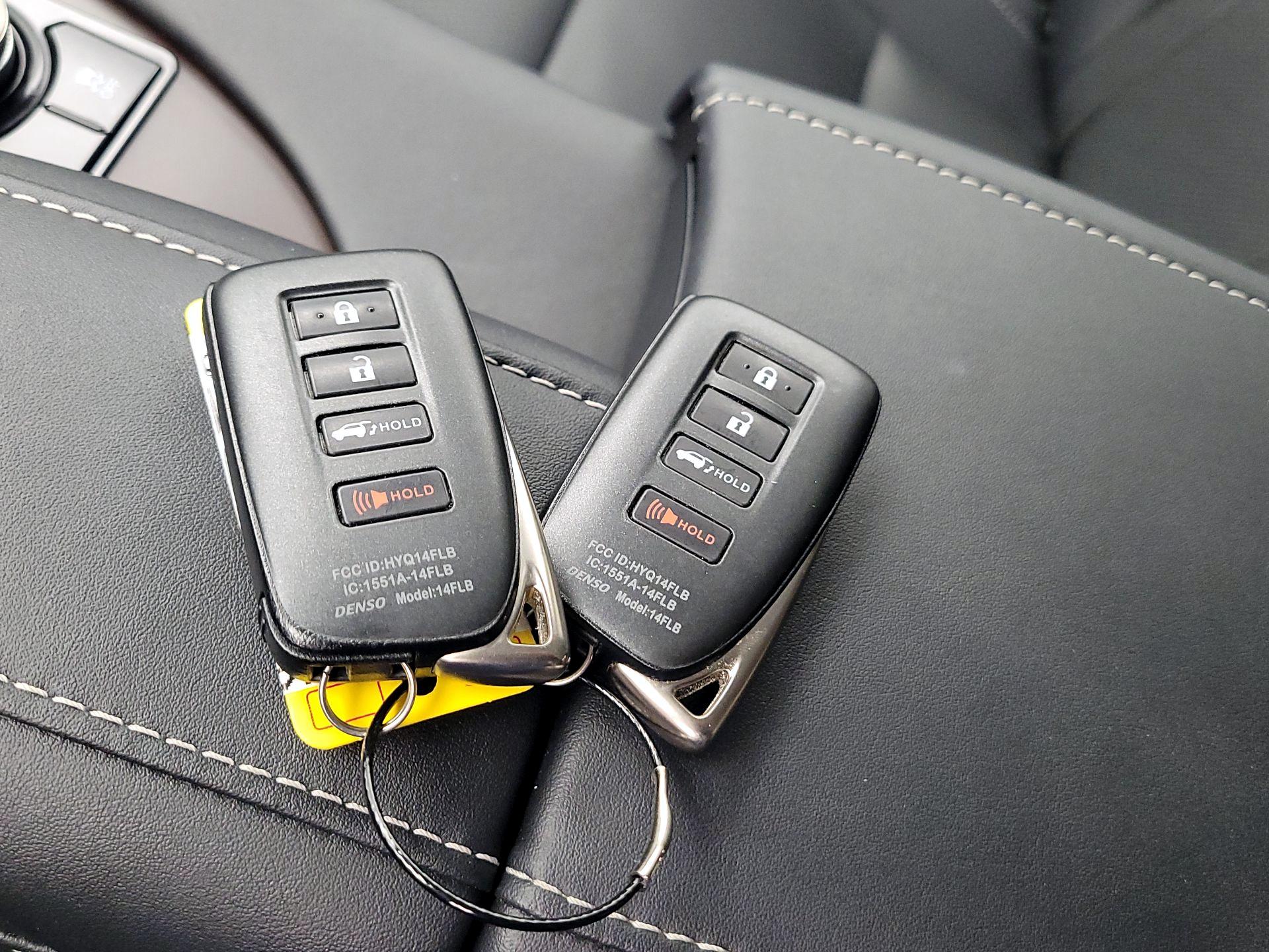 Thumbnail: 2022 Lexus RX - 18