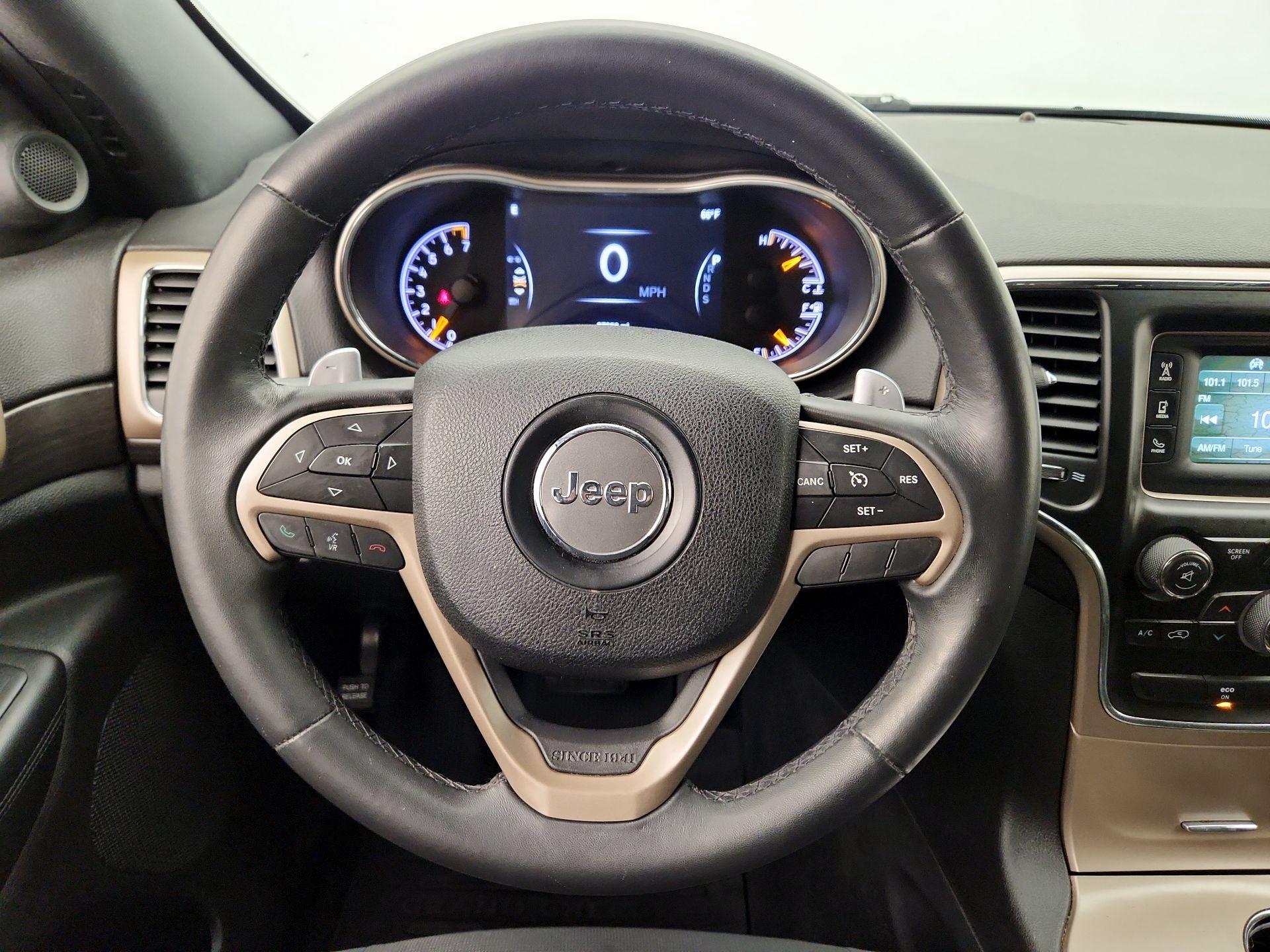 Thumbnail: 2015 Jeep Grand Cherokee - 10