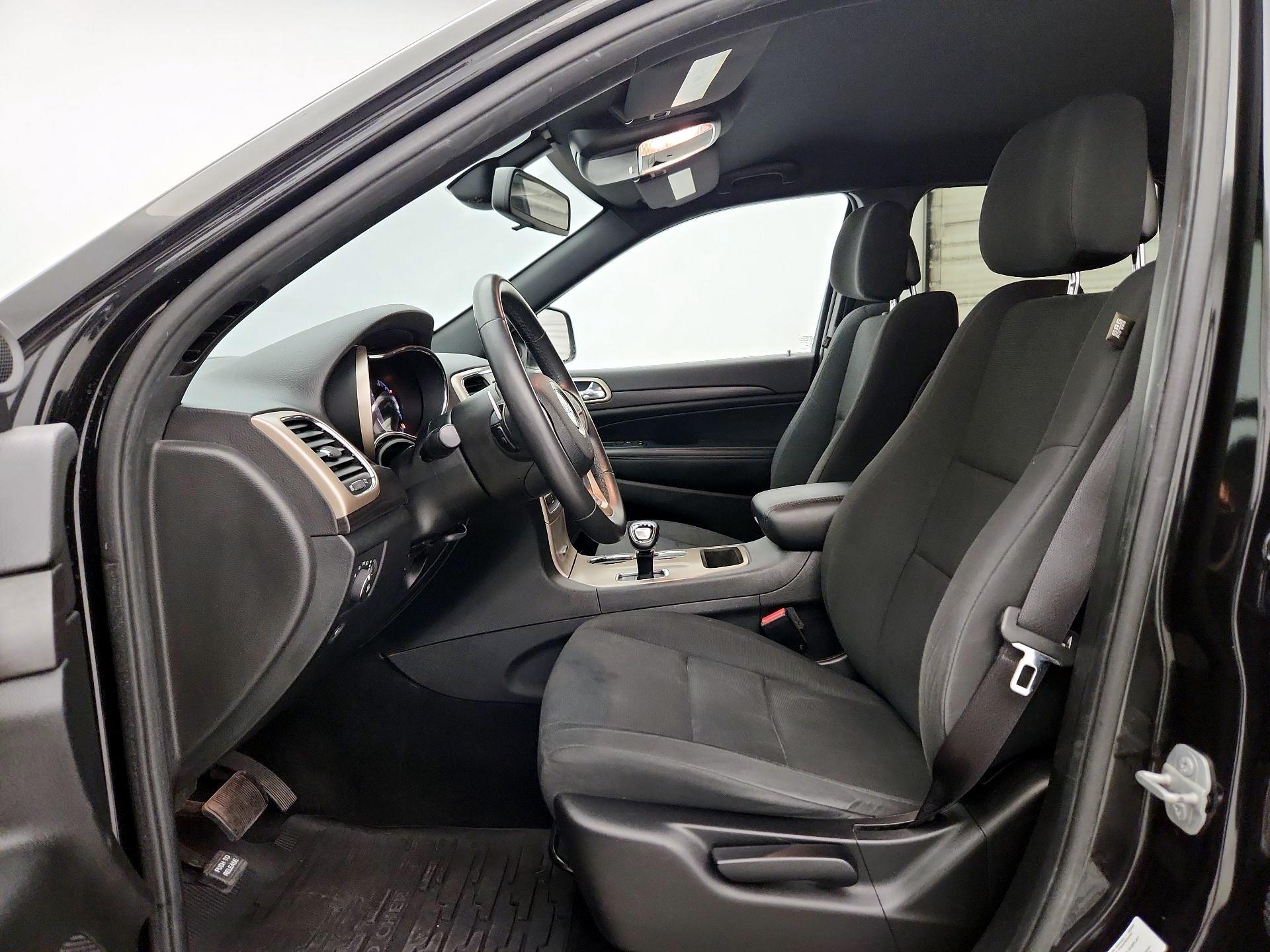 Thumbnail: 2015 Jeep Grand Cherokee - 11