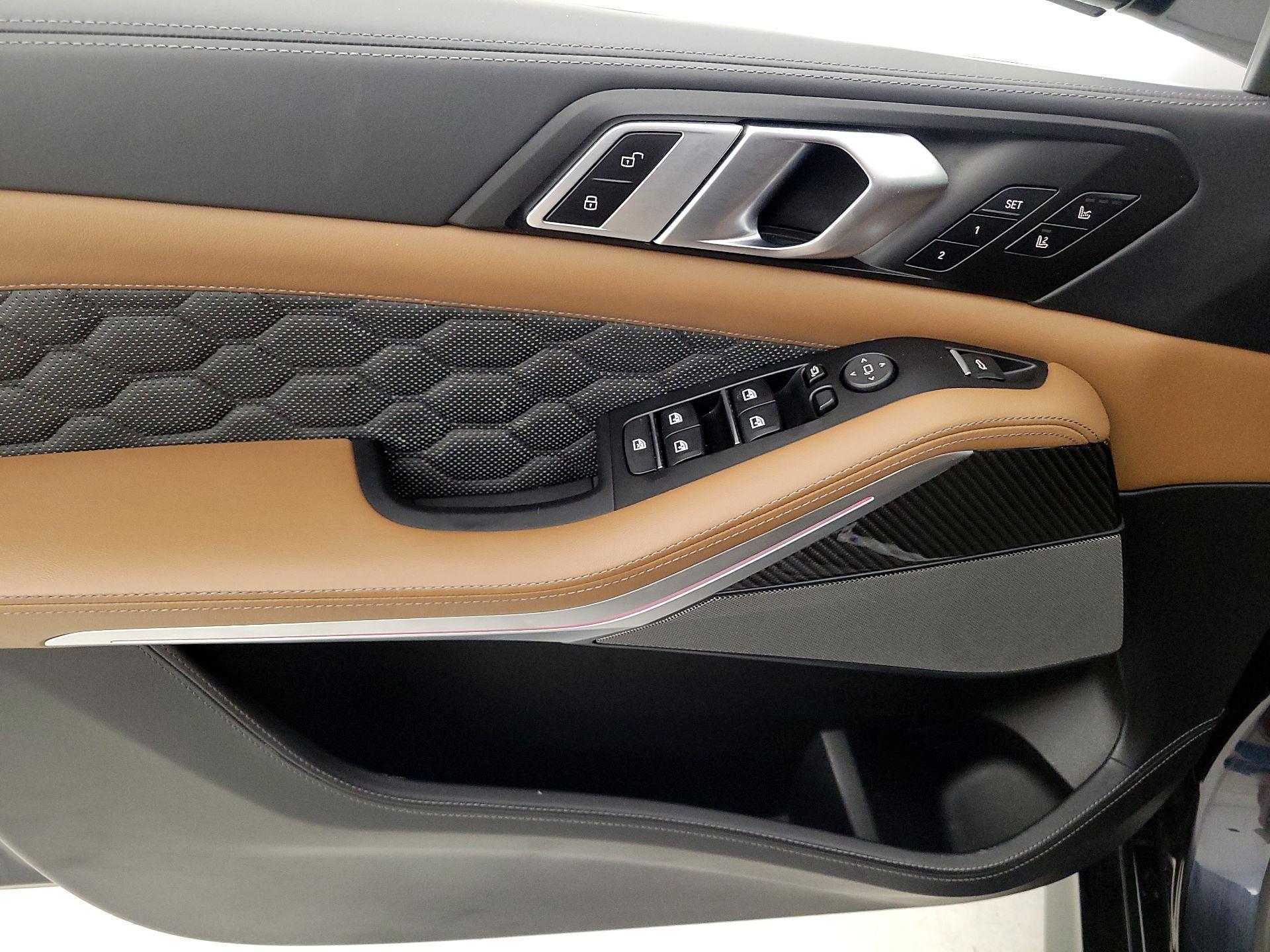 Thumbnail: 2021 BMW X5 - 12