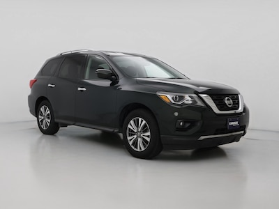 Green 2018 Nissan Pathfinder SV