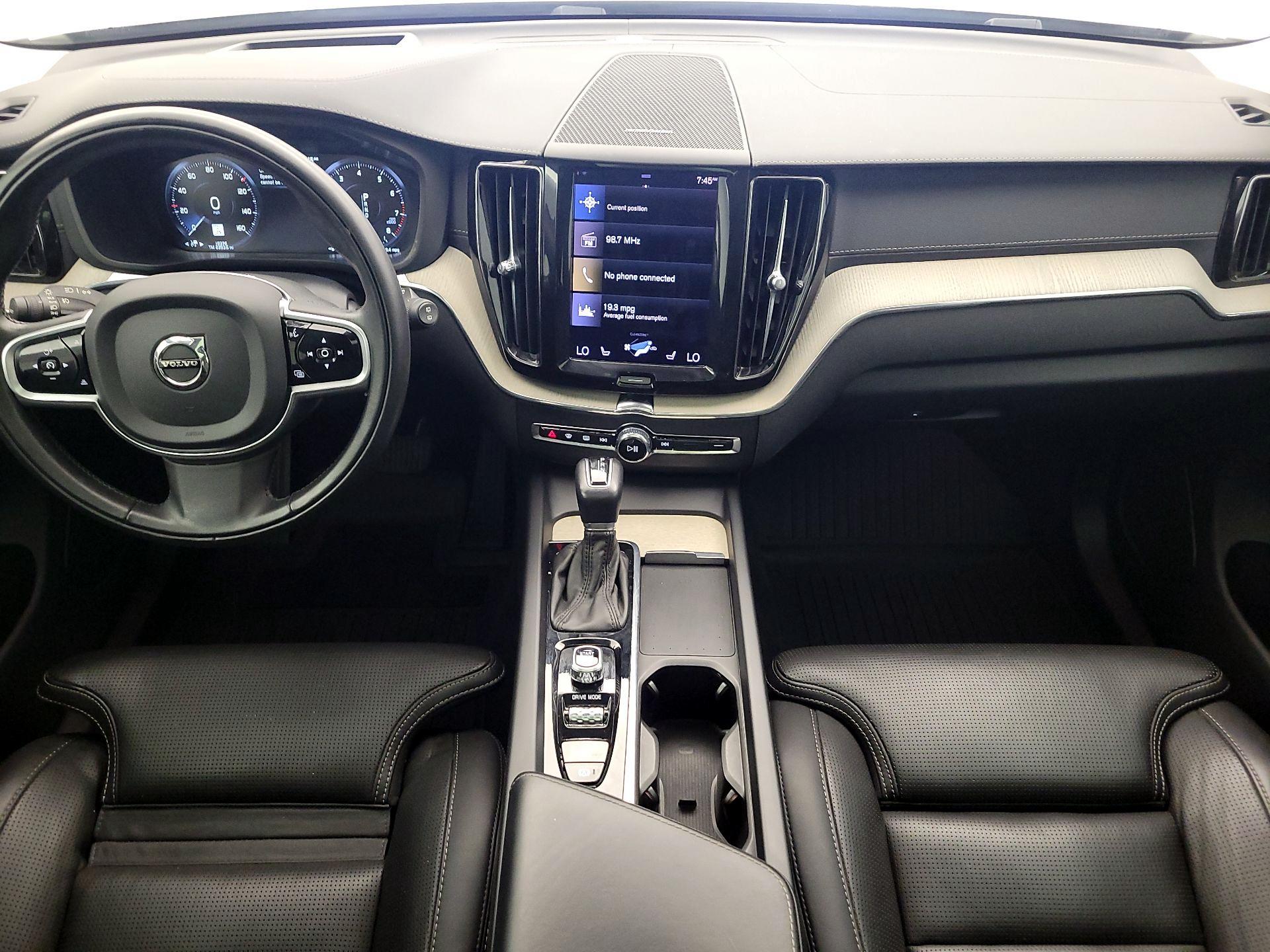 Thumbnail: 2021 Volvo XC60 - 9