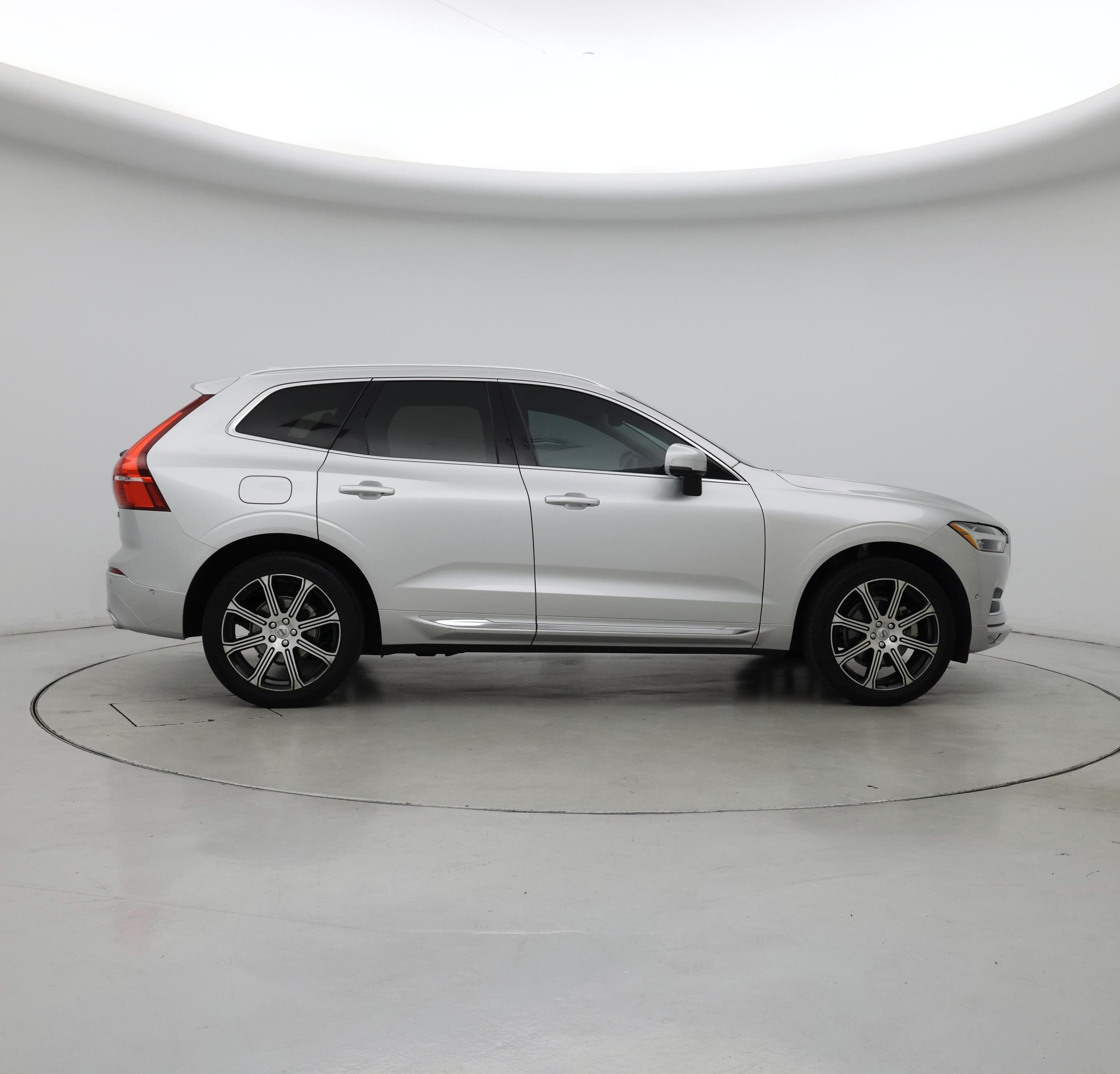Thumbnail: 2021 Volvo XC60 - 7