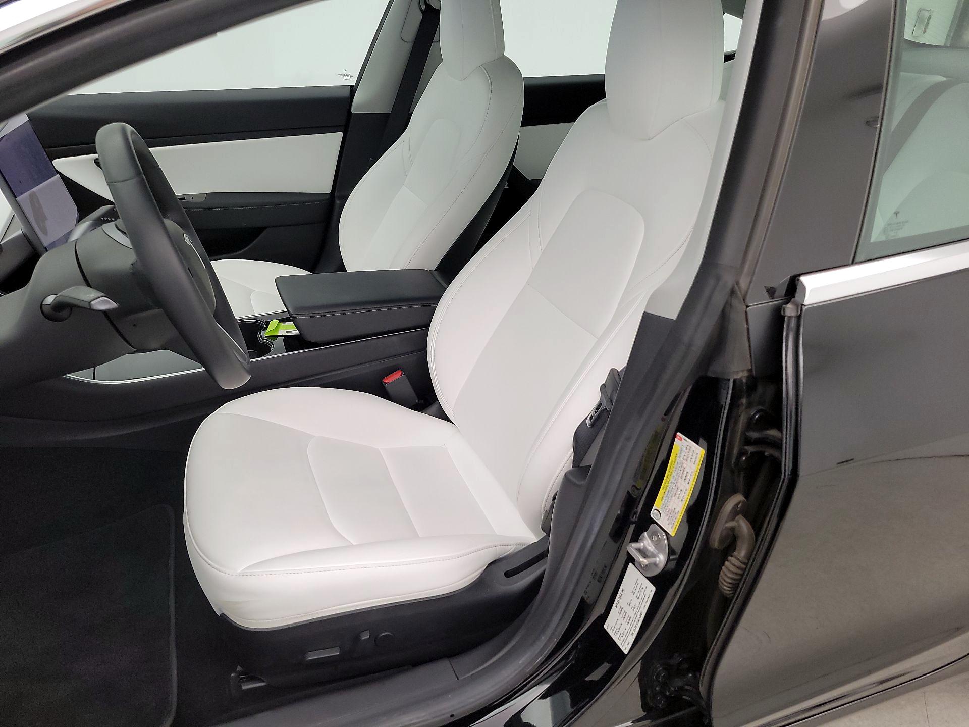 Thumbnail: 2019 Tesla Model 3 - 11