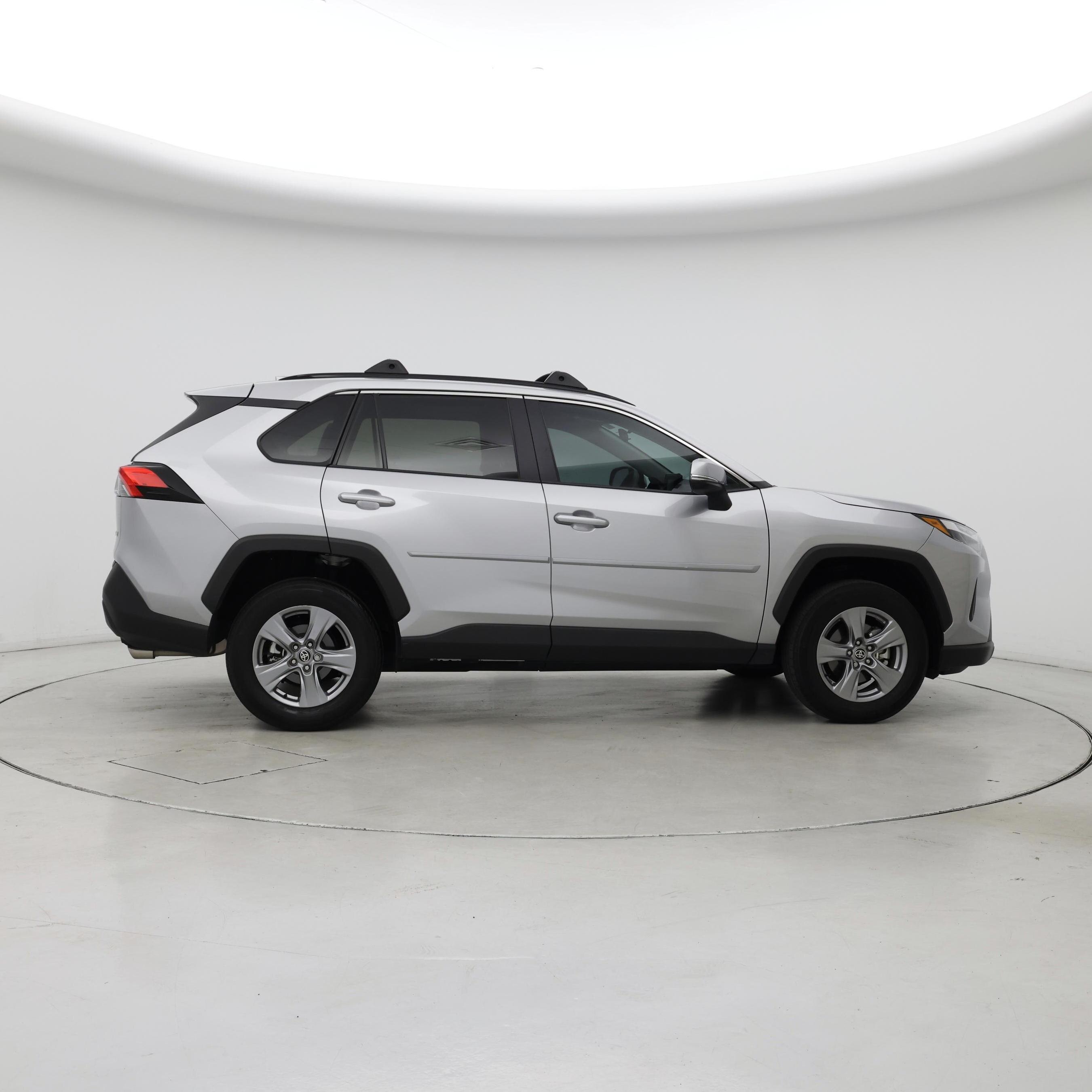 Thumbnail: 2022 Toyota RAV4 - 7