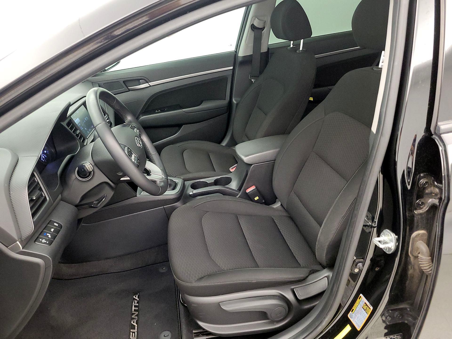 Thumbnail: 2020 Hyundai Elantra - 11