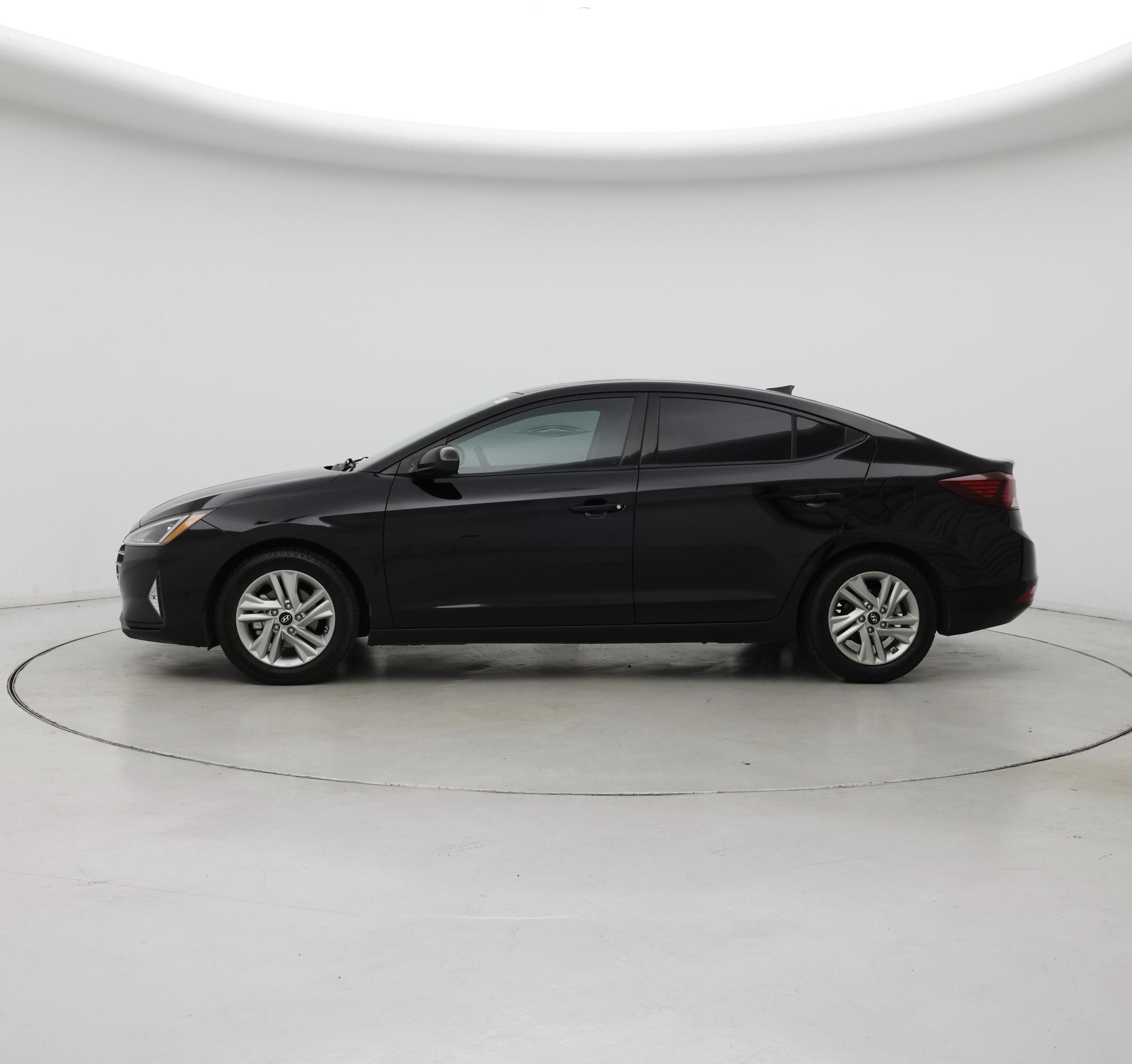 Thumbnail: 2020 Hyundai Elantra - 3