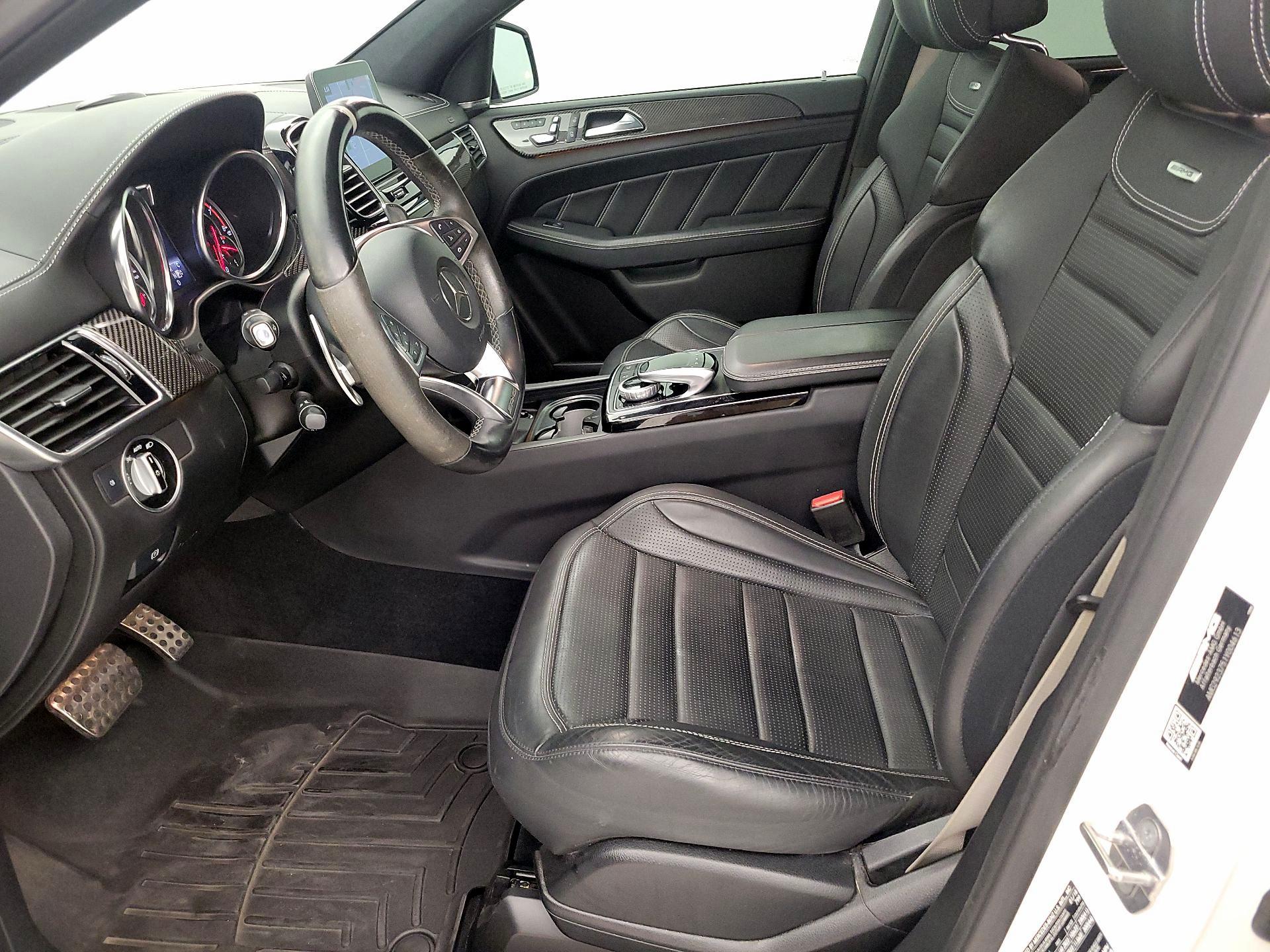 Thumbnail: 2018 Mercedes-Benz GL-Class - 11