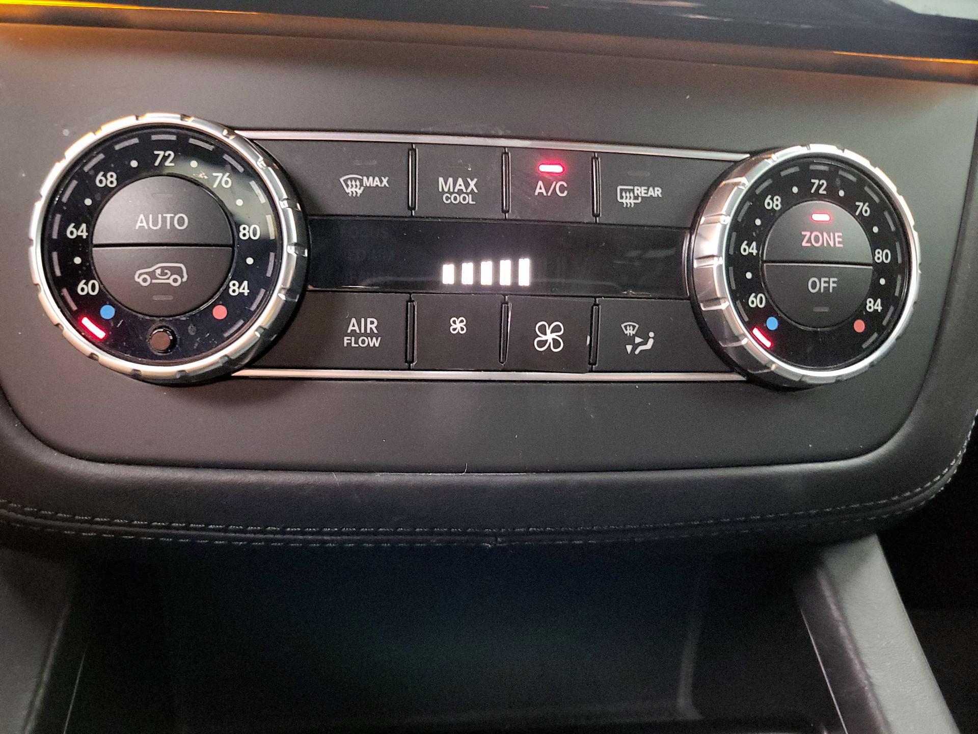 Thumbnail: 2018 Mercedes-Benz GL-Class - 17