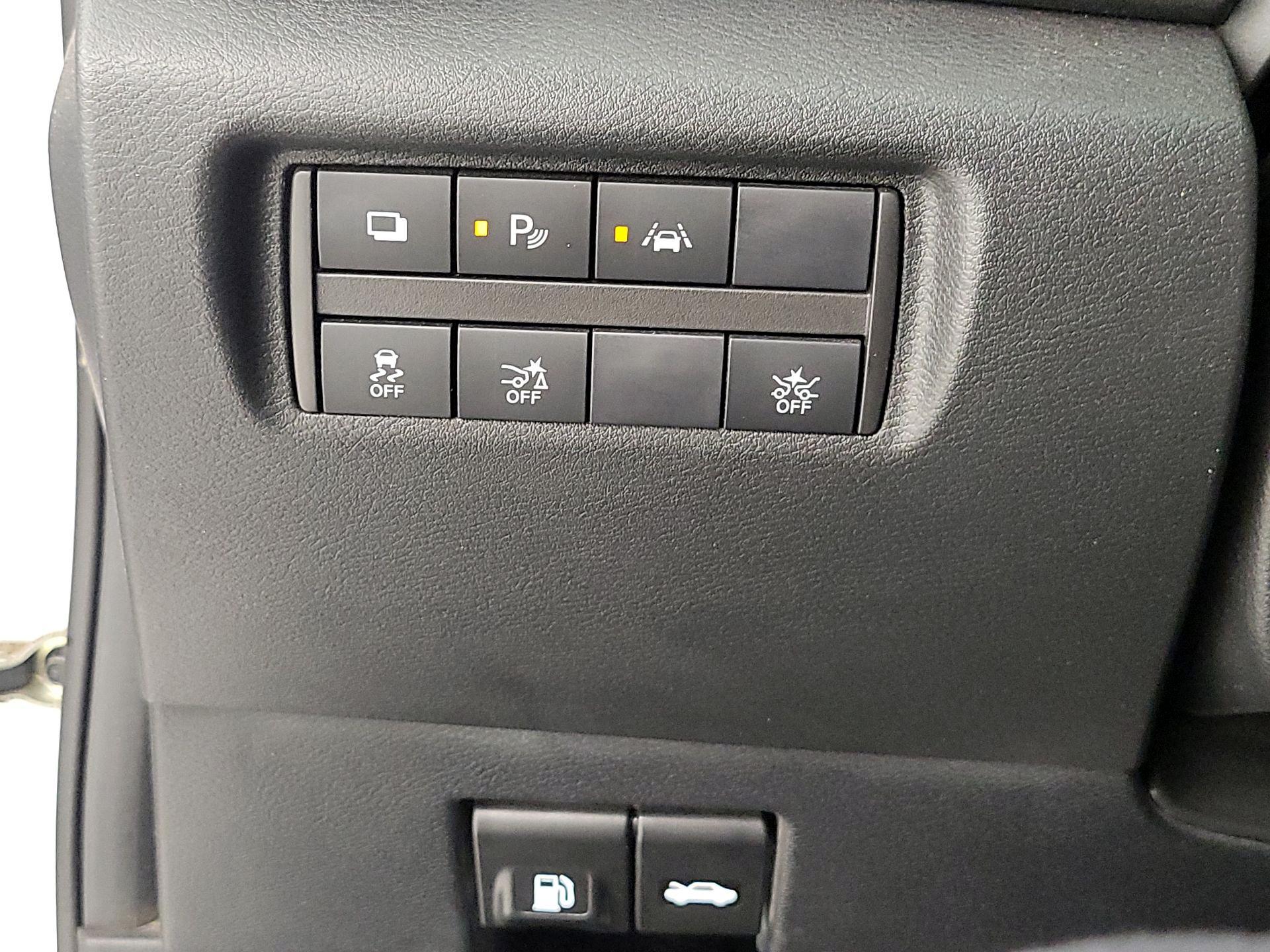 Thumbnail: 2020 Nissan Versa - 13